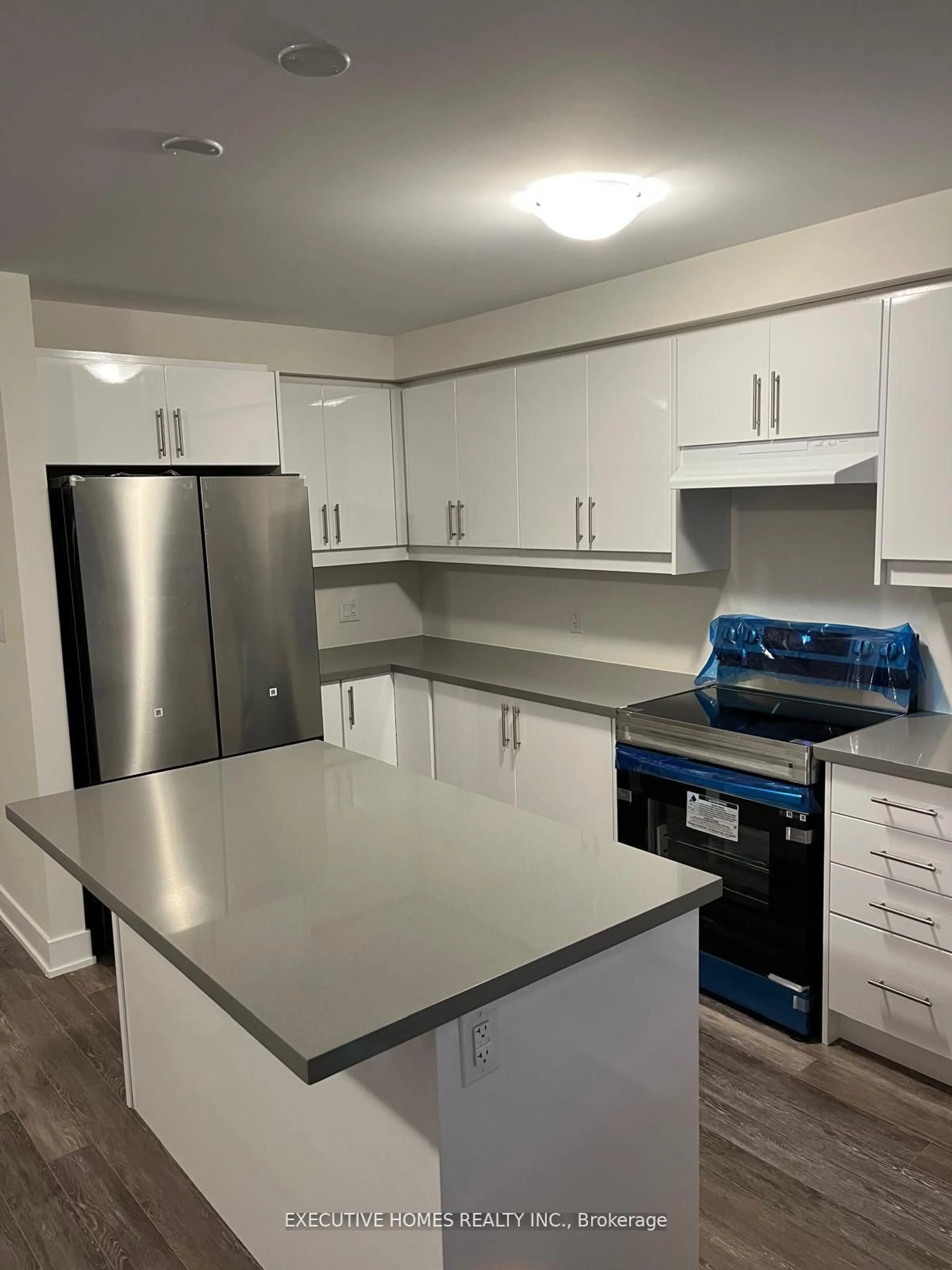 Standard kitchen, unknown for 1377 Shankel Rd #50, Oshawa Ontario L1K 1A9