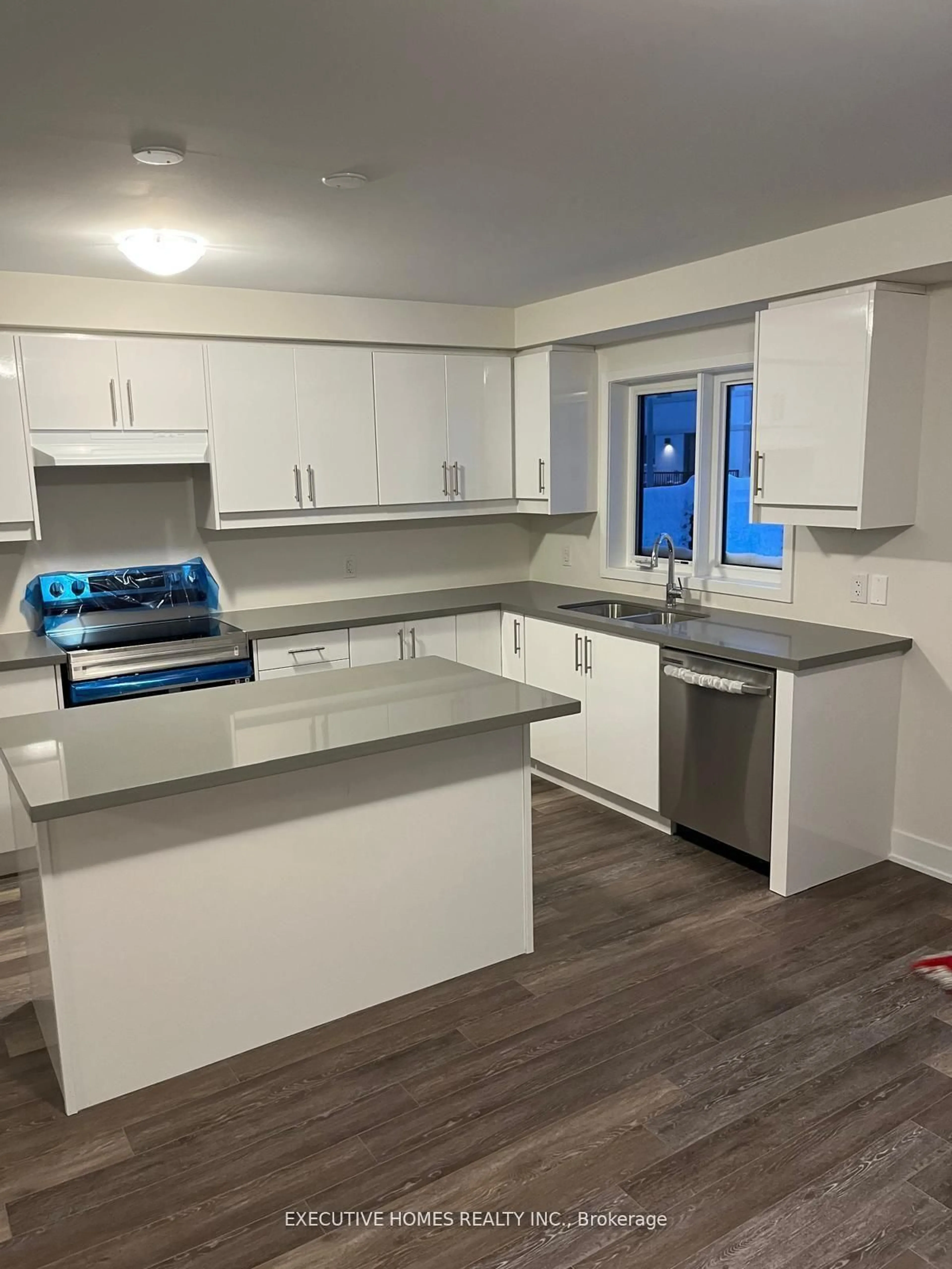 Open concept kitchen, unknown for 1377 Shankel Rd #50, Oshawa Ontario L1K 1A9
