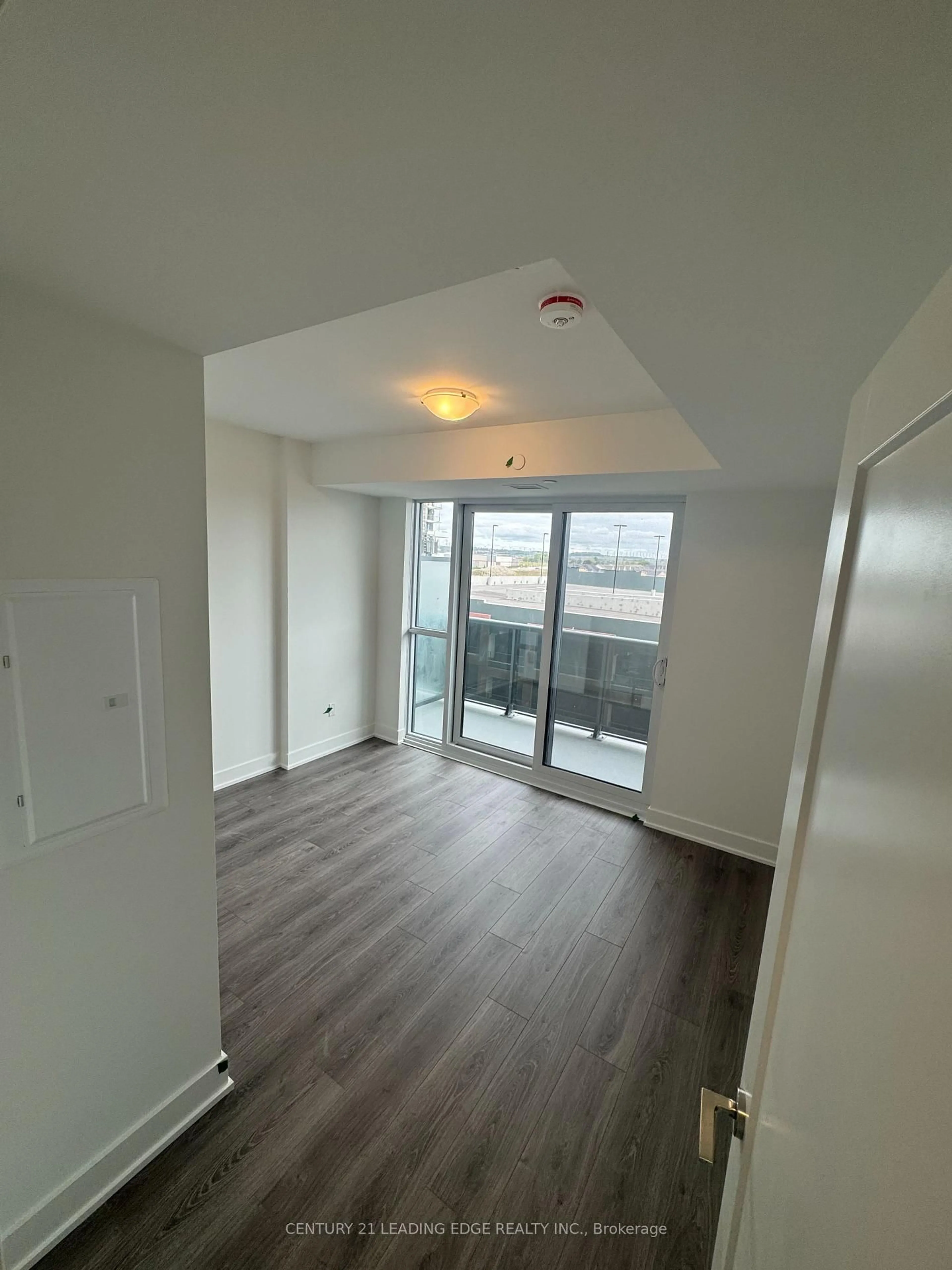 A pic of a room for 2545 Simcoe St #403, Oshawa Ontario L1L 0W3
