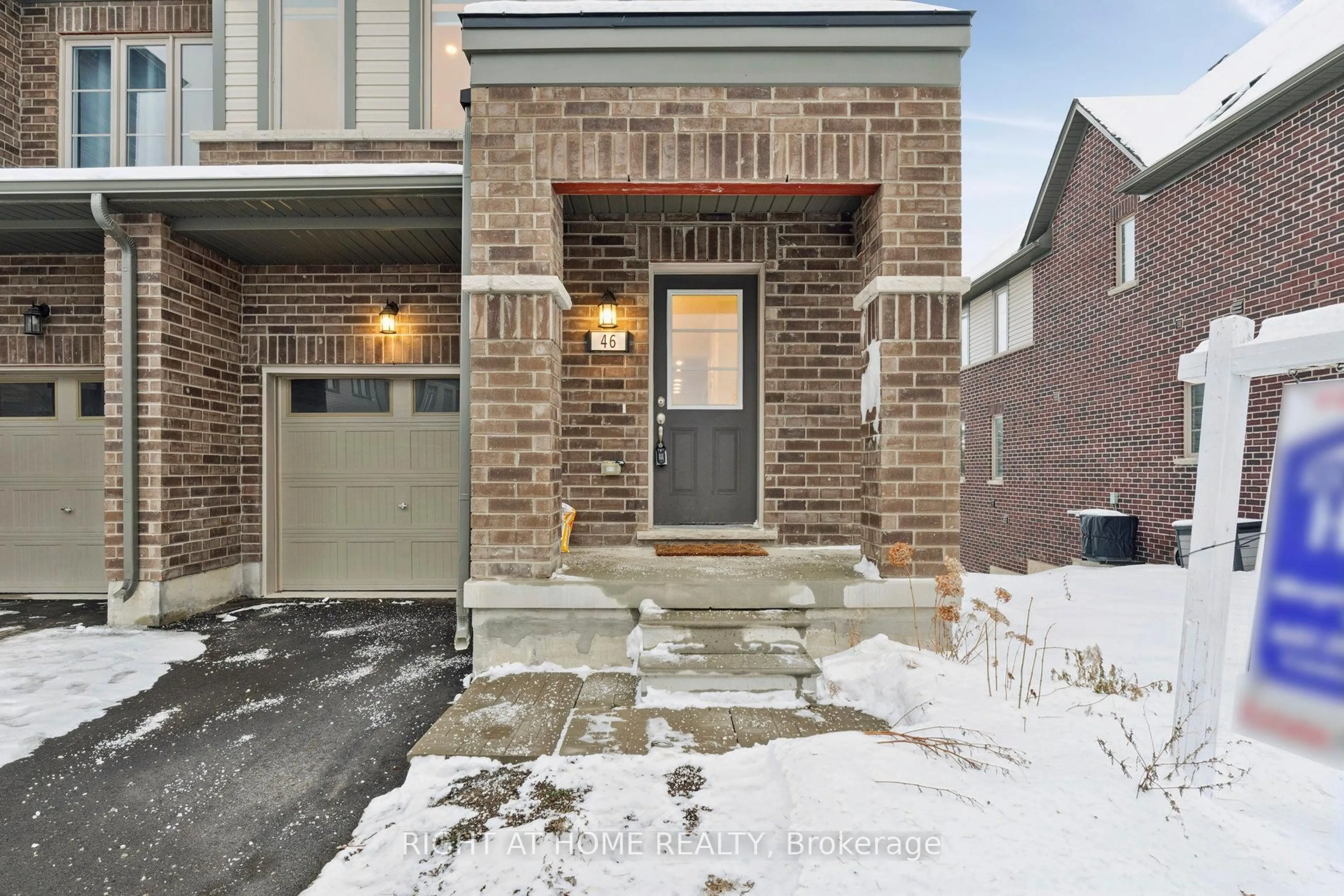 Home with brick exterior material, street for 46 Senay Circ, Clarington Ontario L1E 0H8