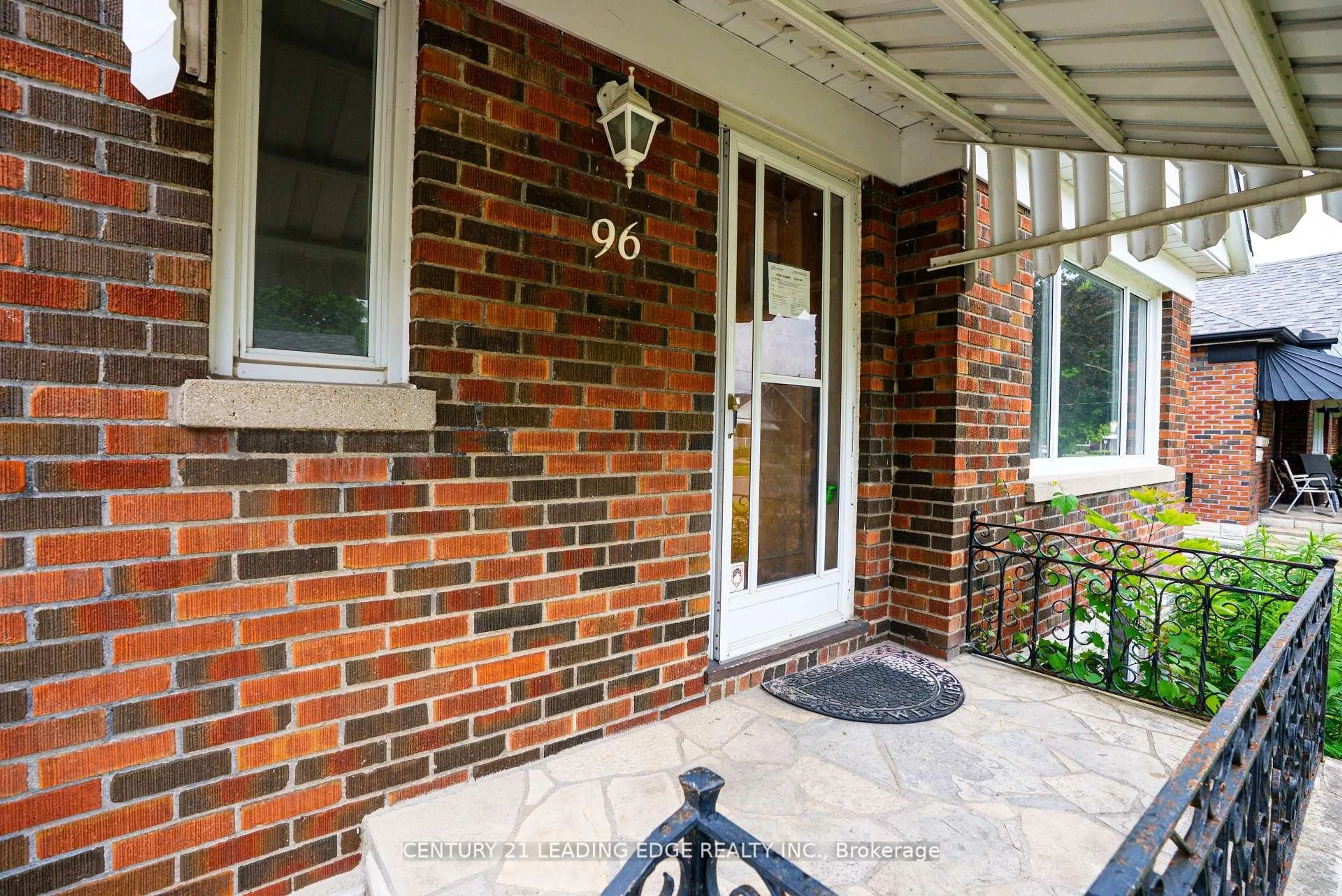 Home with brick exterior material, street for 96 Oakes Ave, Oshawa Ontario L1G 6C6