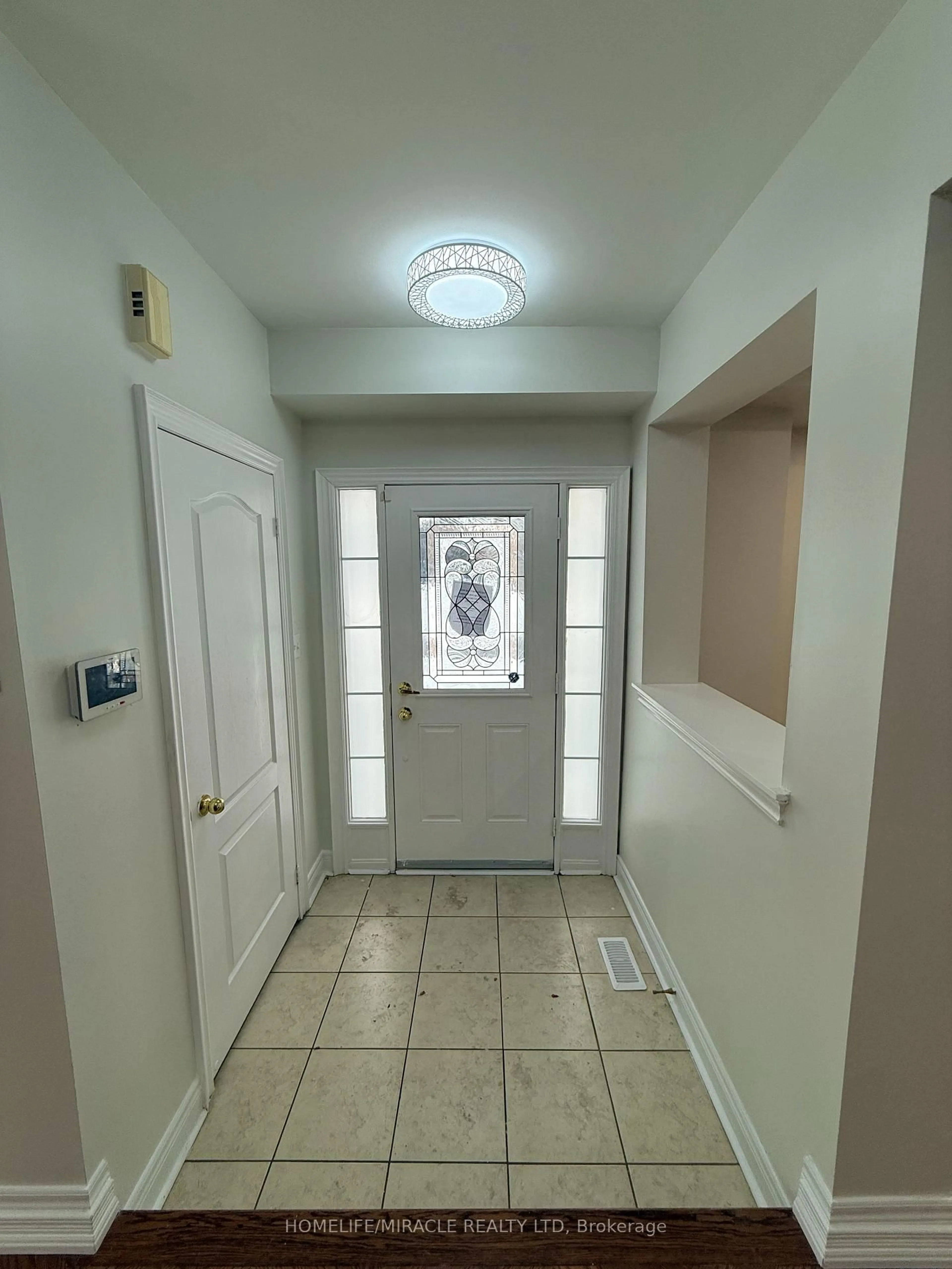 Unknown for 2 Howlett Cres, Ajax Ontario L1T 0A8