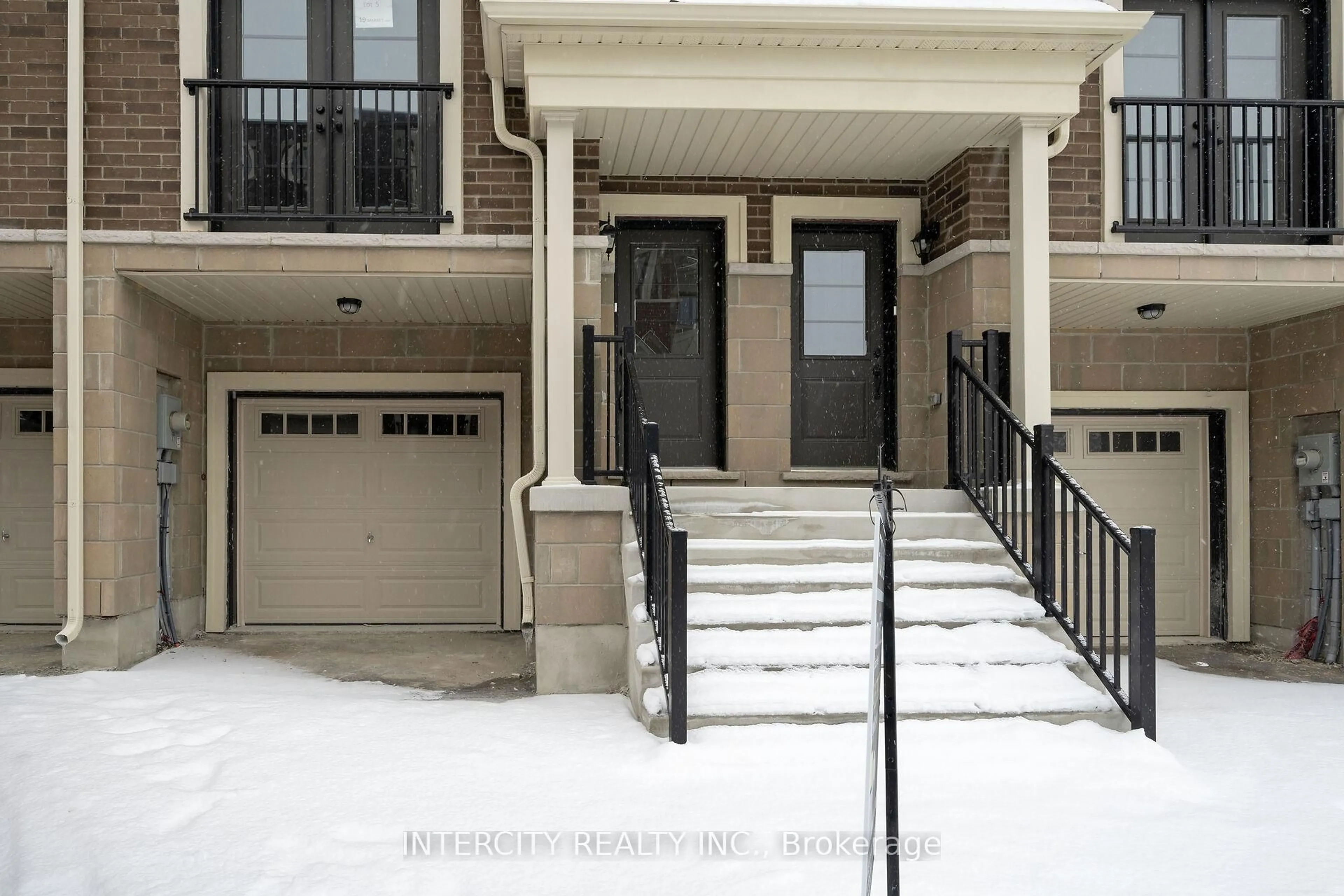 Unknown for 19 Marret Lane #Unit 5, Clarington Ontario L1B 1J2