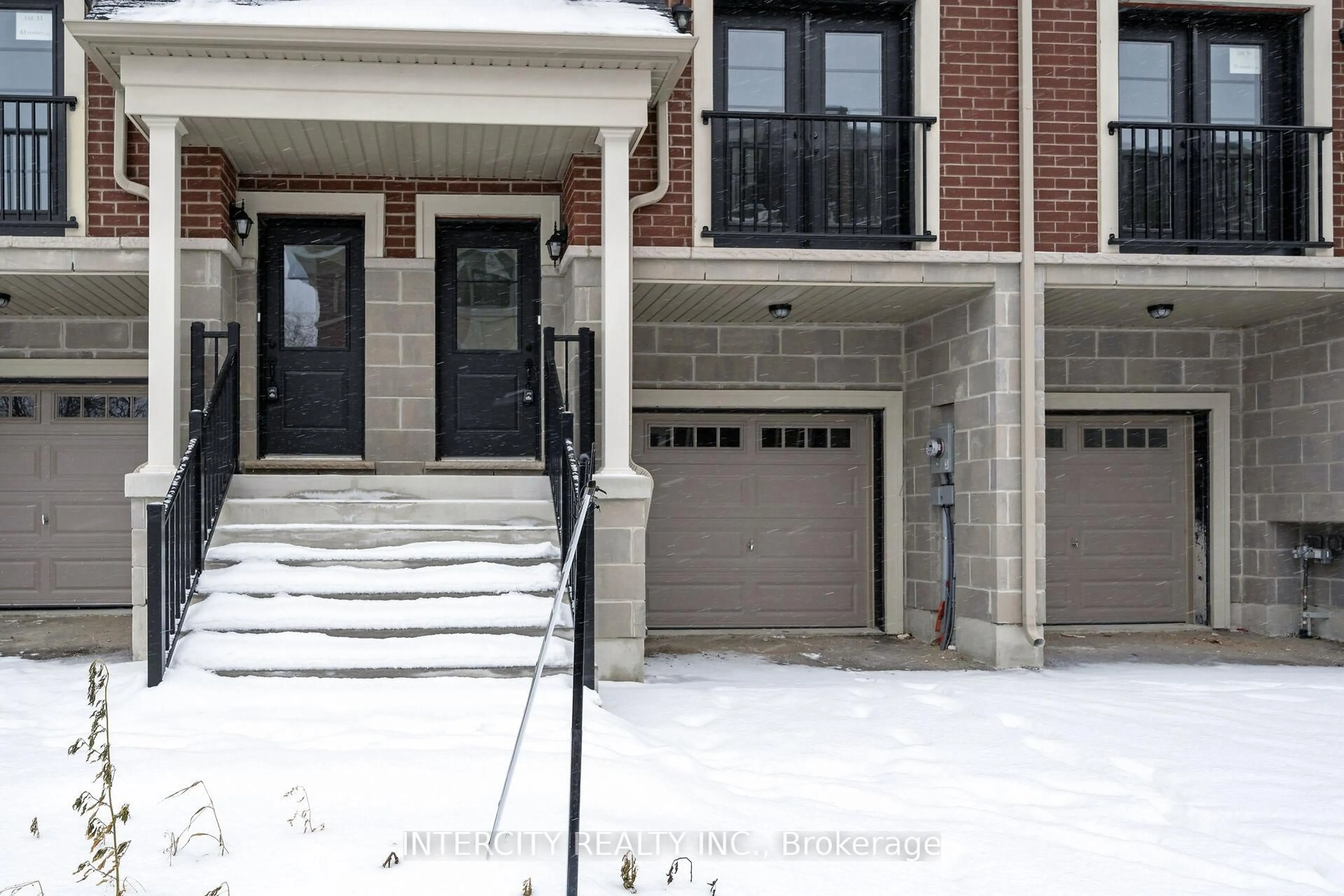 Unknown for 39 Marret Lane #Unit 10, Clarington Ontario L1B 1J2