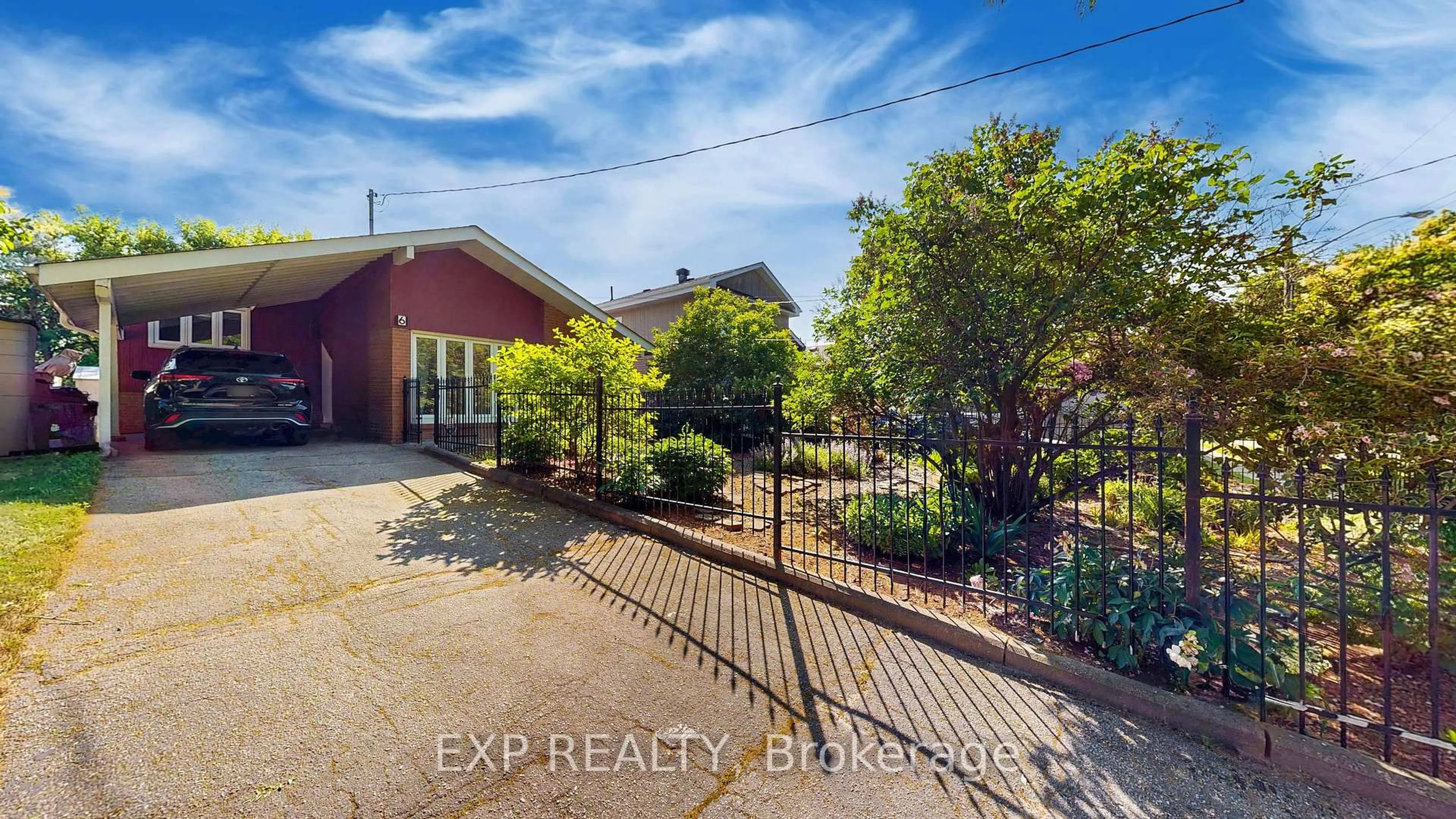 A pic from outside/outdoor area/front of a property/back of a property/a pic from drone, street for 6 Abbottswood Rd, Toronto Ontario M1P 3P1