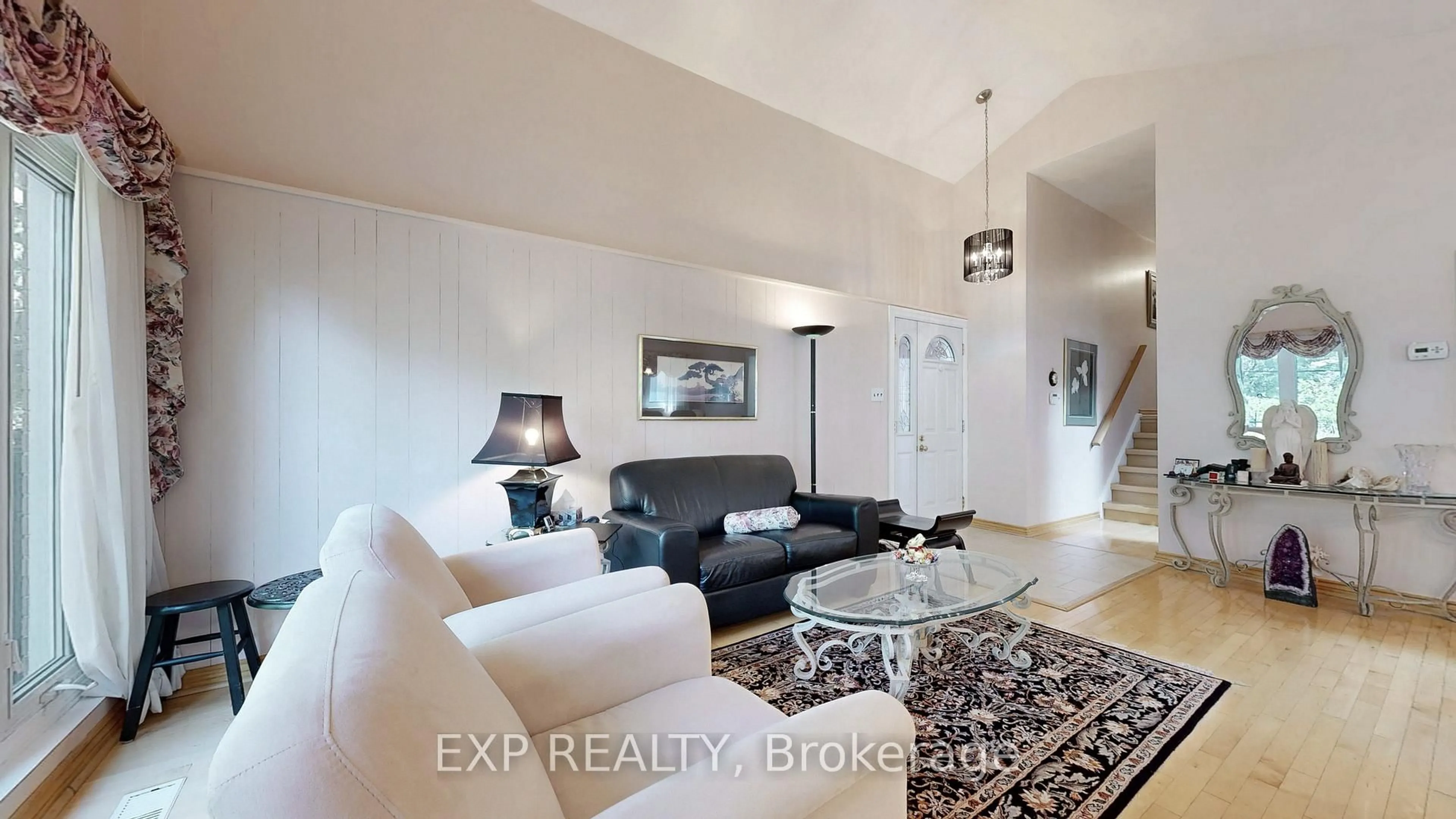 Living room with furniture, unknown for 6 Abbottswood Rd, Toronto Ontario M1P 3P1