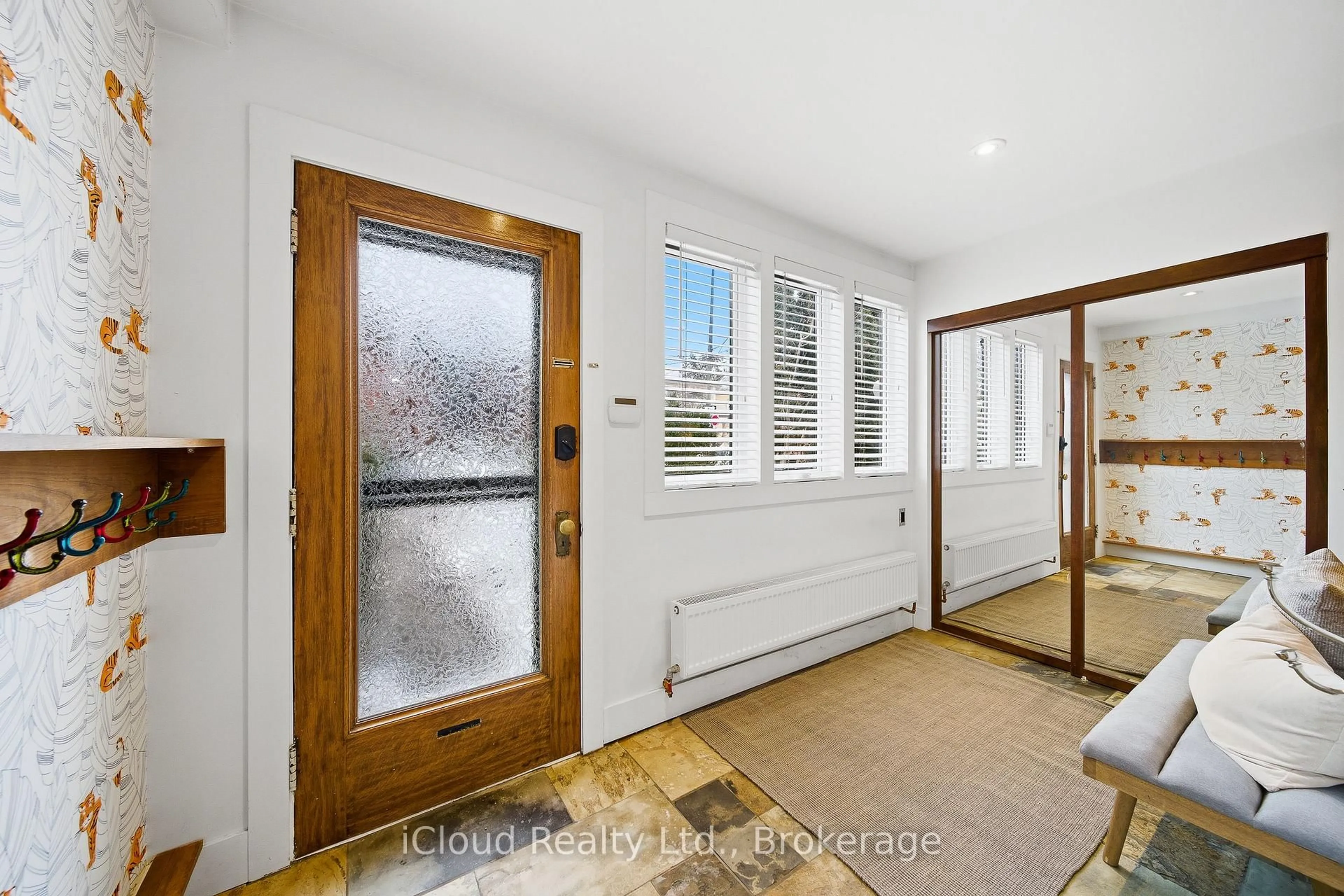 Indoor entryway for 56 Arundel Ave, Toronto Ontario M4K 3A4