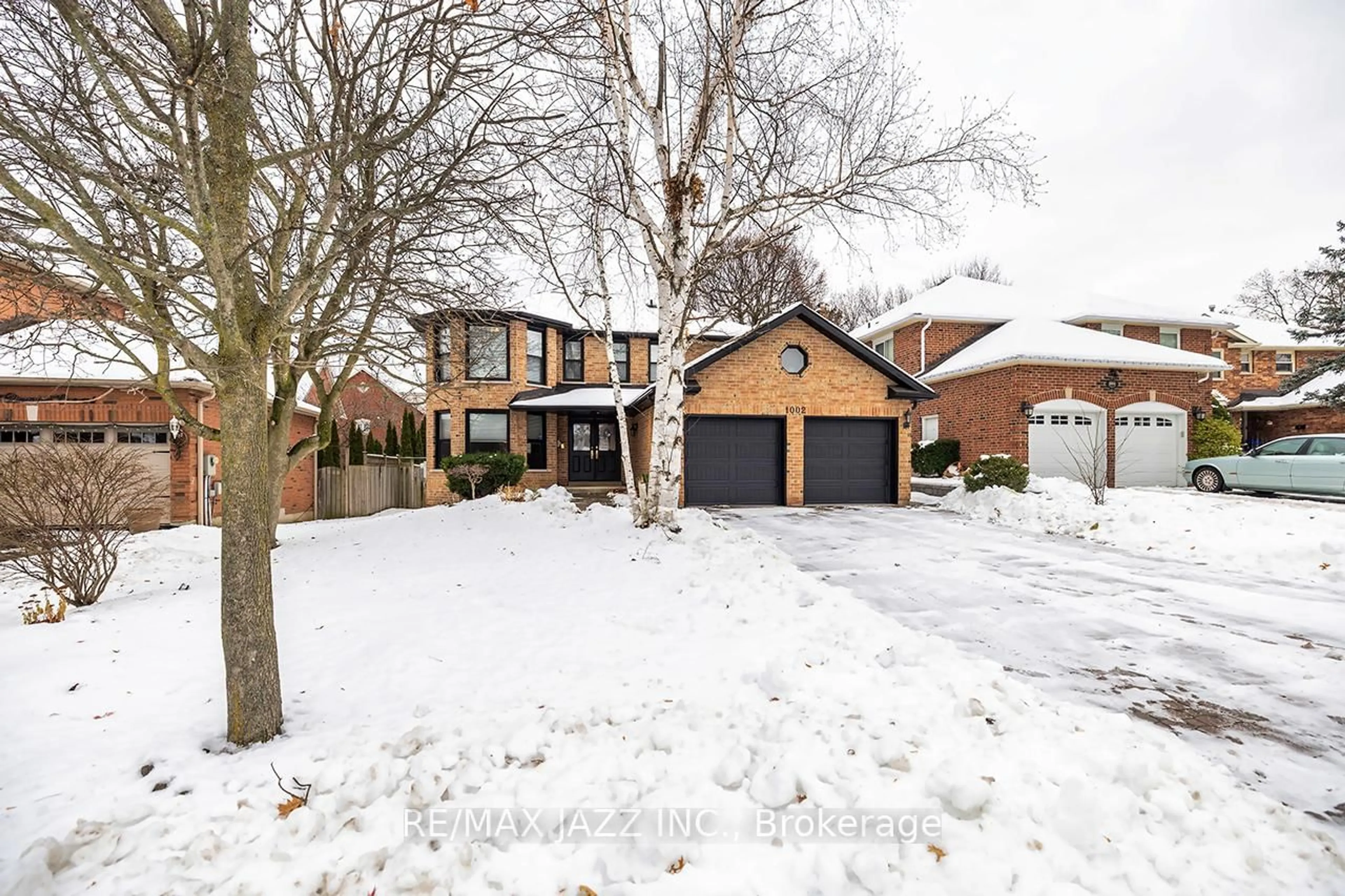 Home with brick exterior material, street for 1002 Riverview Cres, Pickering Ontario L1V 4M5