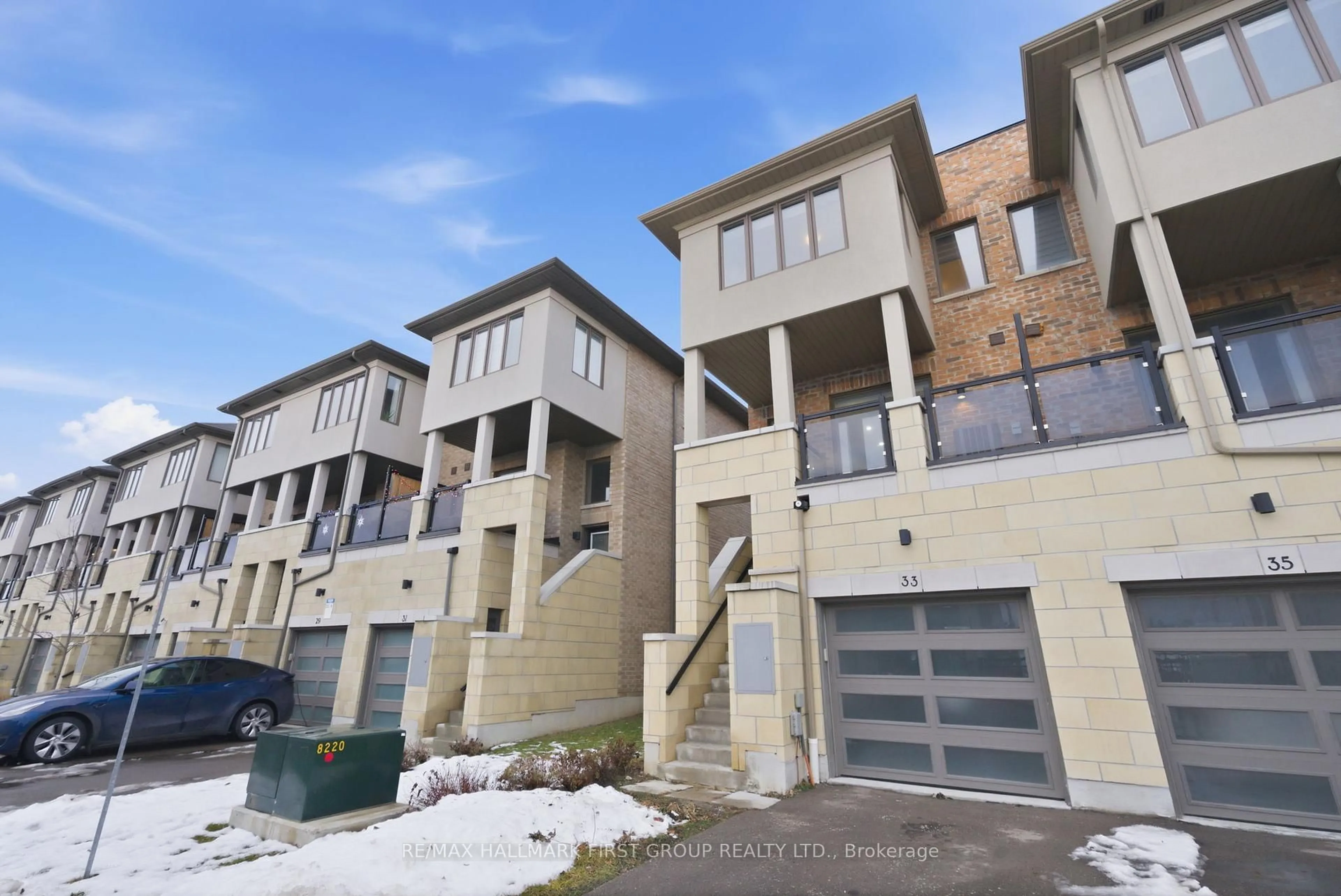 Unknown for 33 Donald Fleming Way #65, Whitby Ontario L1R 0N8