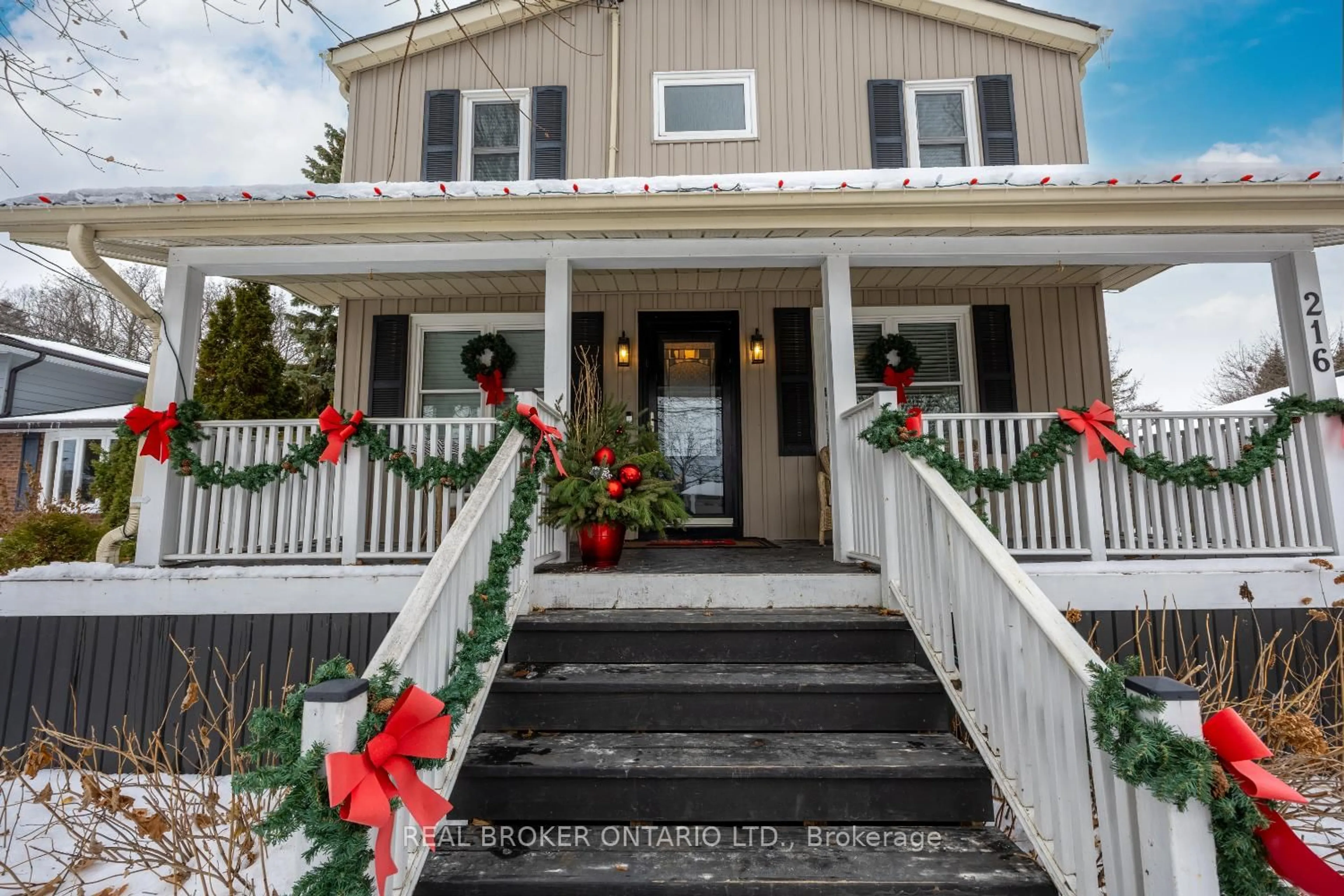 Unknown for 216 Liberty St, Clarington Ontario L1C 2M8