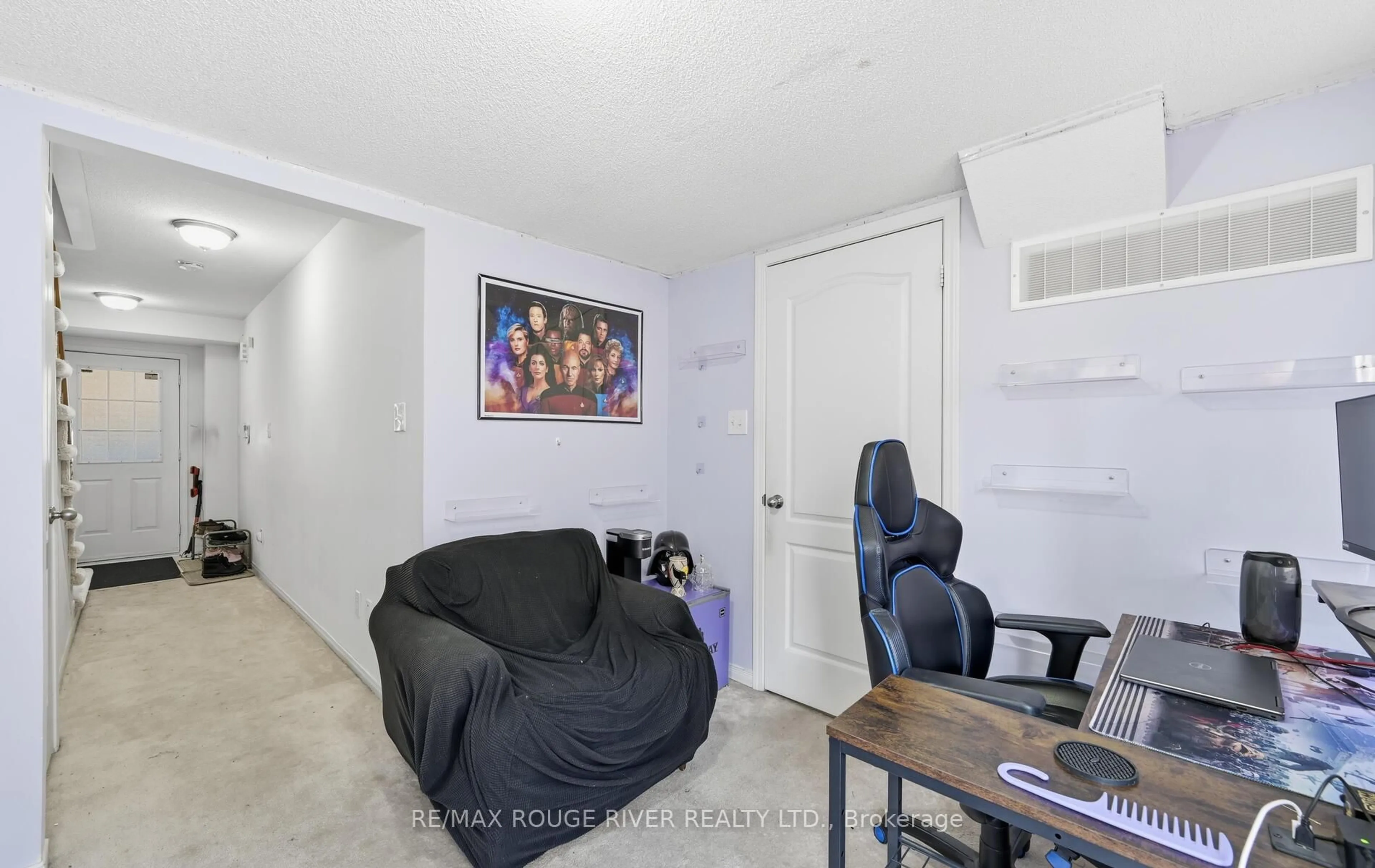 A pic of a room for 1850 Kingston Rd #38, Pickering Ontario L1V 0A2
