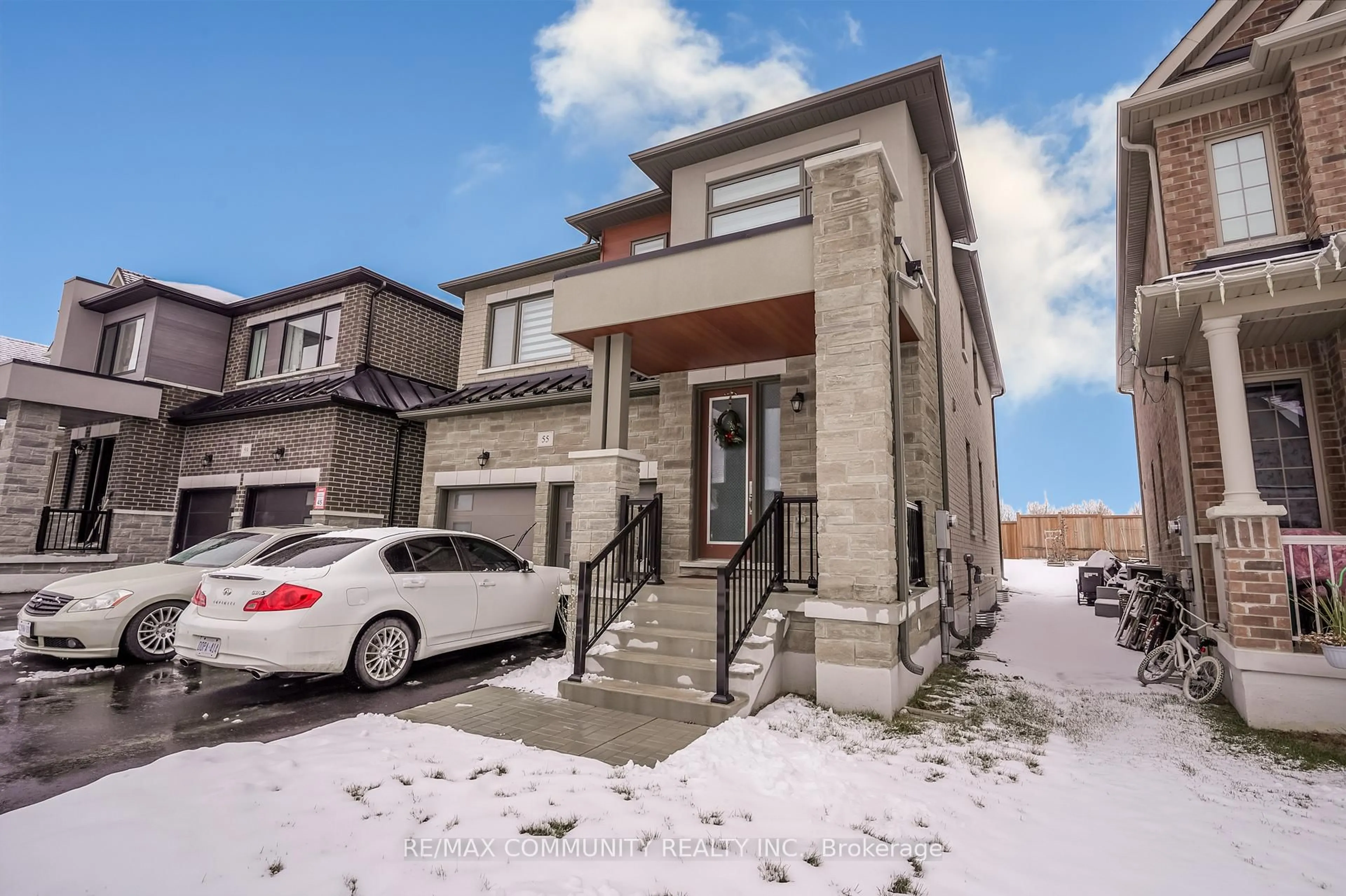 Home with brick exterior material, street for 55 Hoad St, Clarington Ontario L1B 0W1