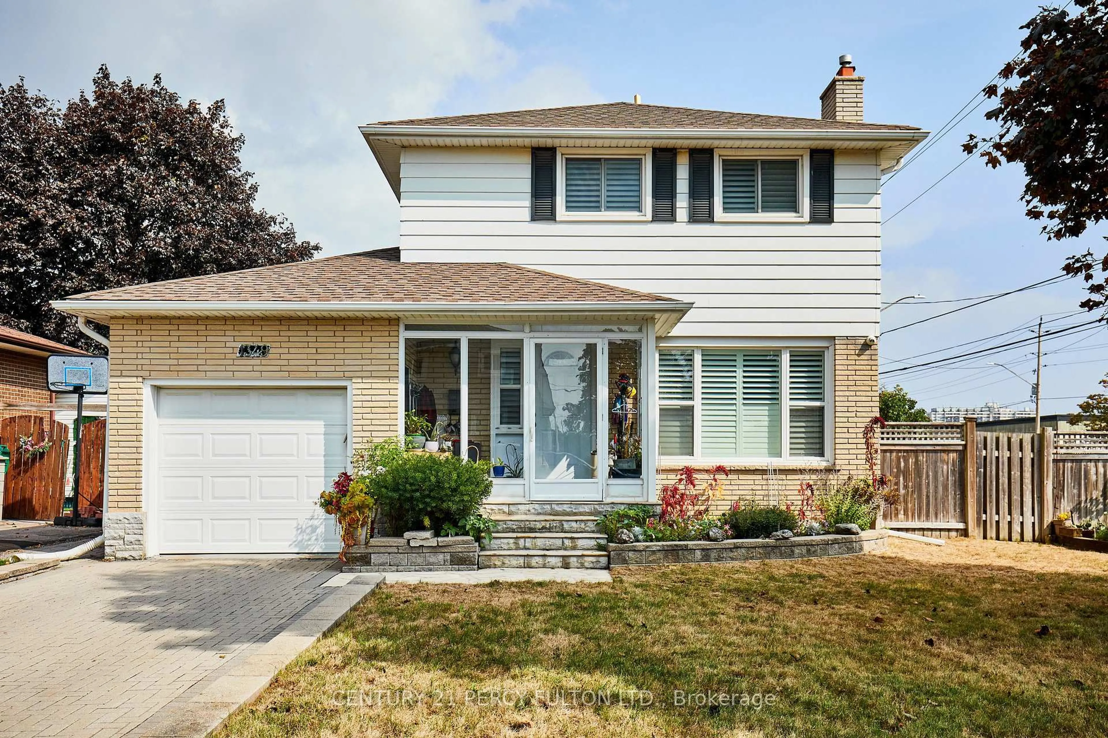 Home with vinyl exterior material, street for 1349 Somerville St, Oshawa Ontario L1G 4L3
