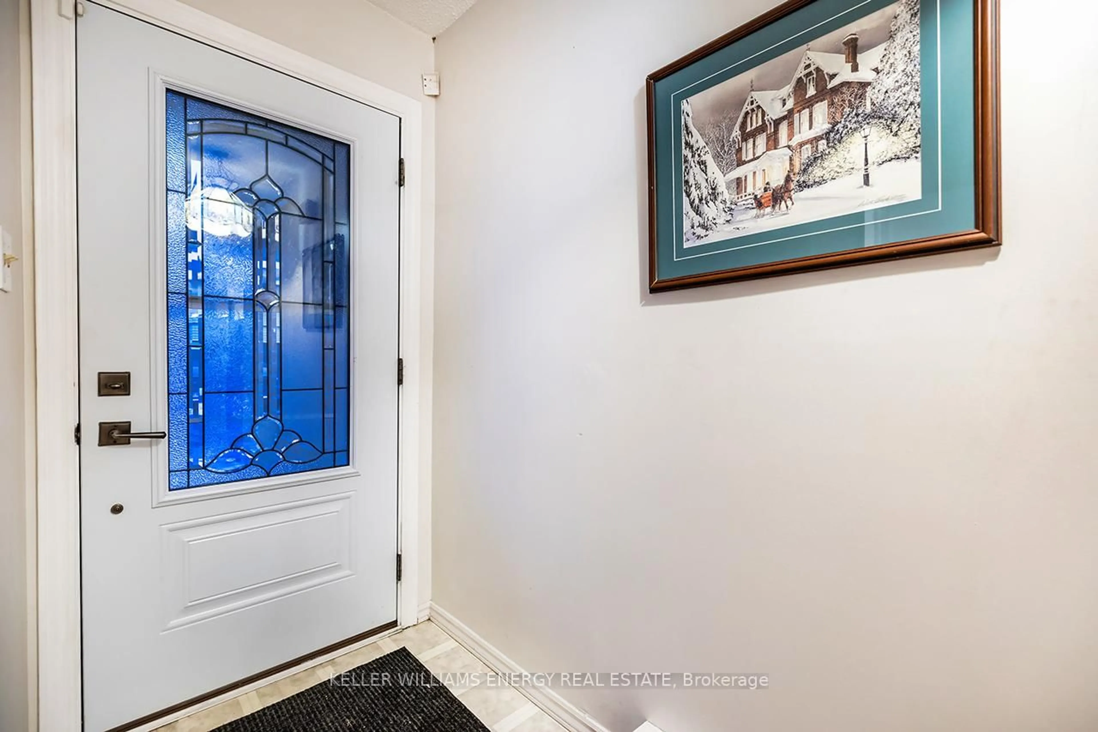 Indoor entryway for 450 Bristol Cres #49, Oshawa Ontario L1J 6M3