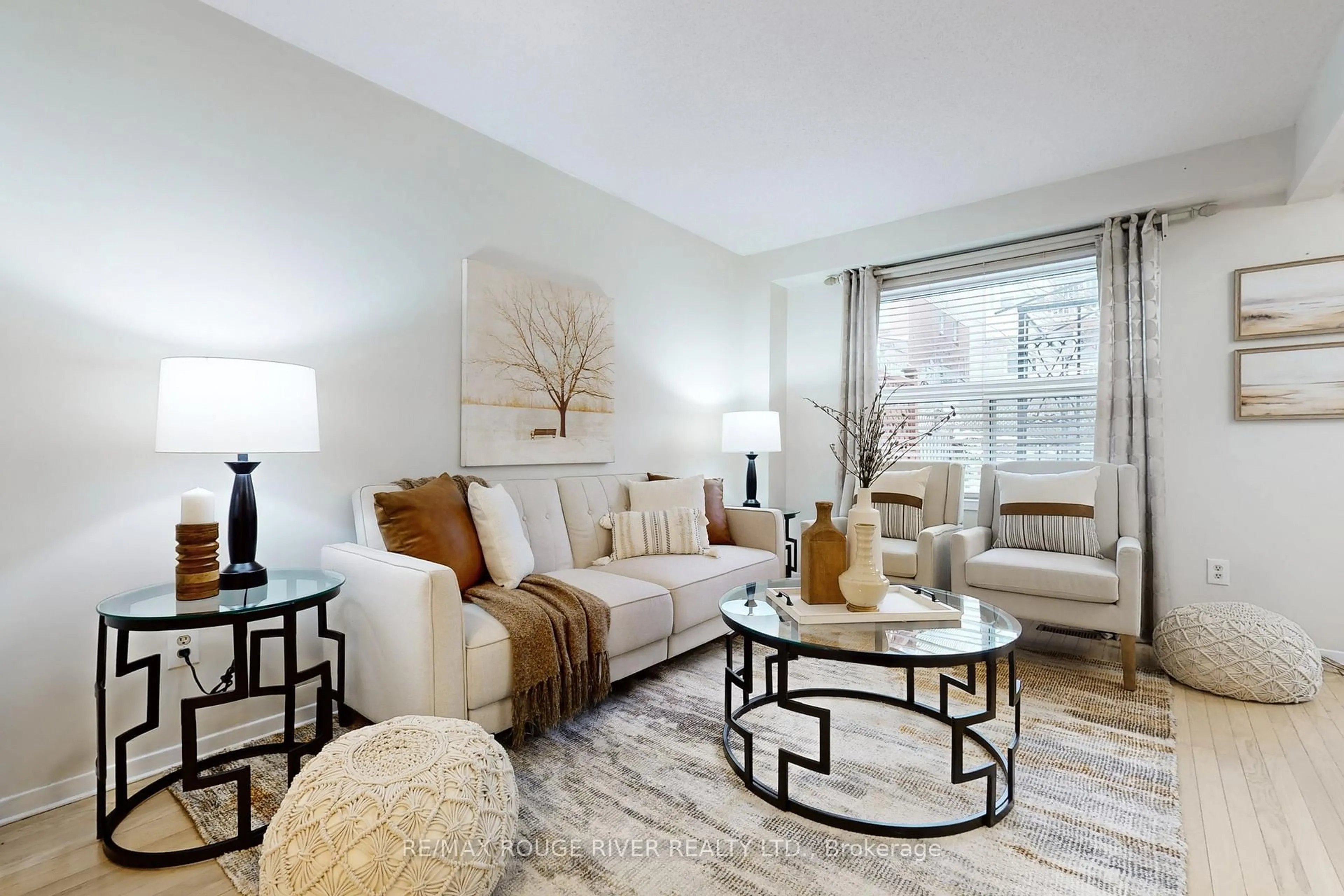 Living room with furniture, unknown for 2144 Duberry Dr, Pickering Ontario L1X 2A5