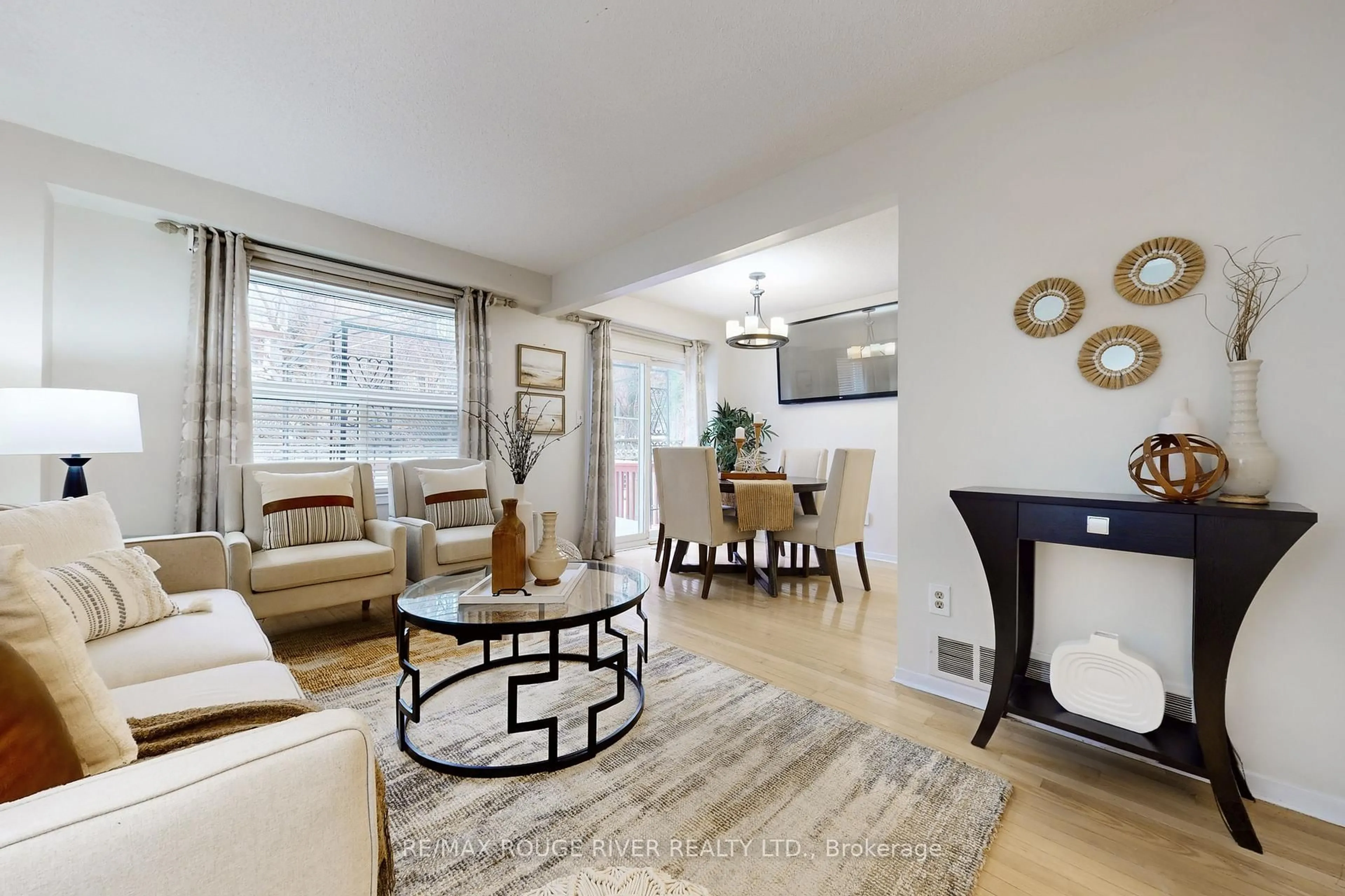 Living room with furniture, unknown for 2144 Duberry Dr, Pickering Ontario L1X 2A5