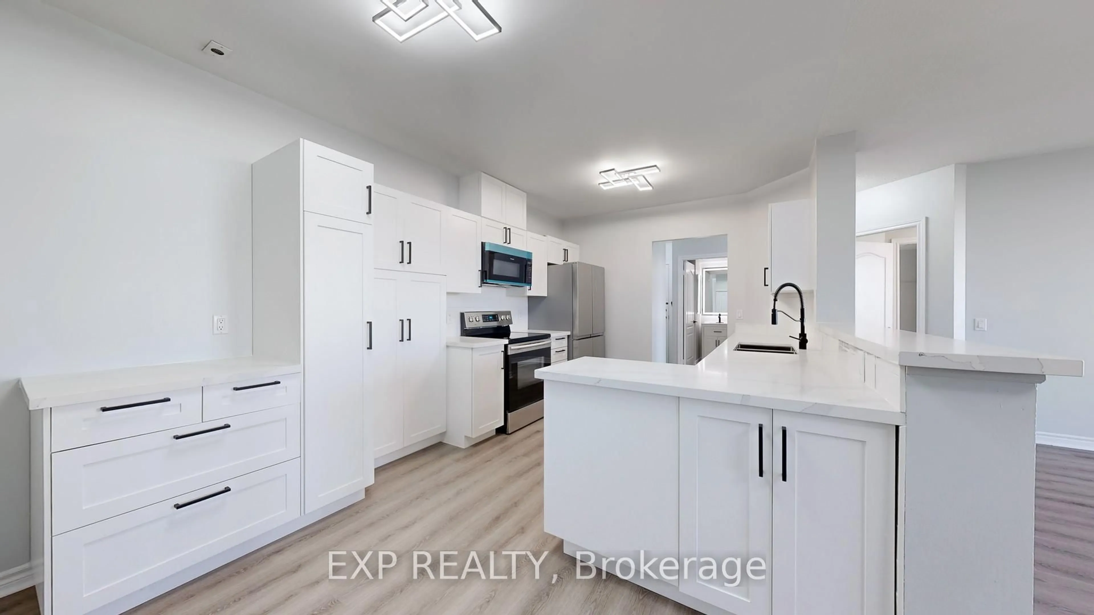 Open concept kitchen, unknown for 115 Omni Dr #PH09, Toronto Ontario M1P 5B4