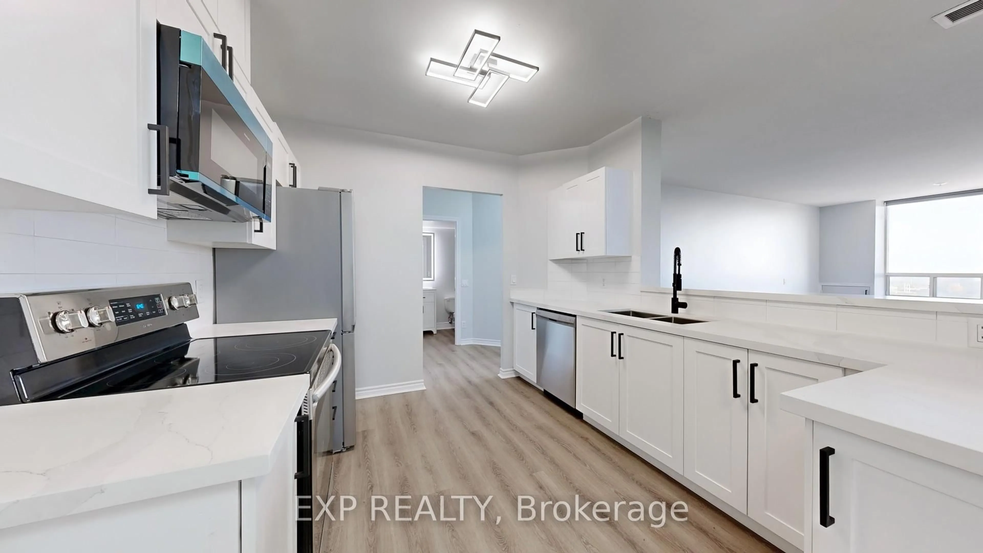 Open concept kitchen, unknown for 115 Omni Dr #PH09, Toronto Ontario M1P 5B4