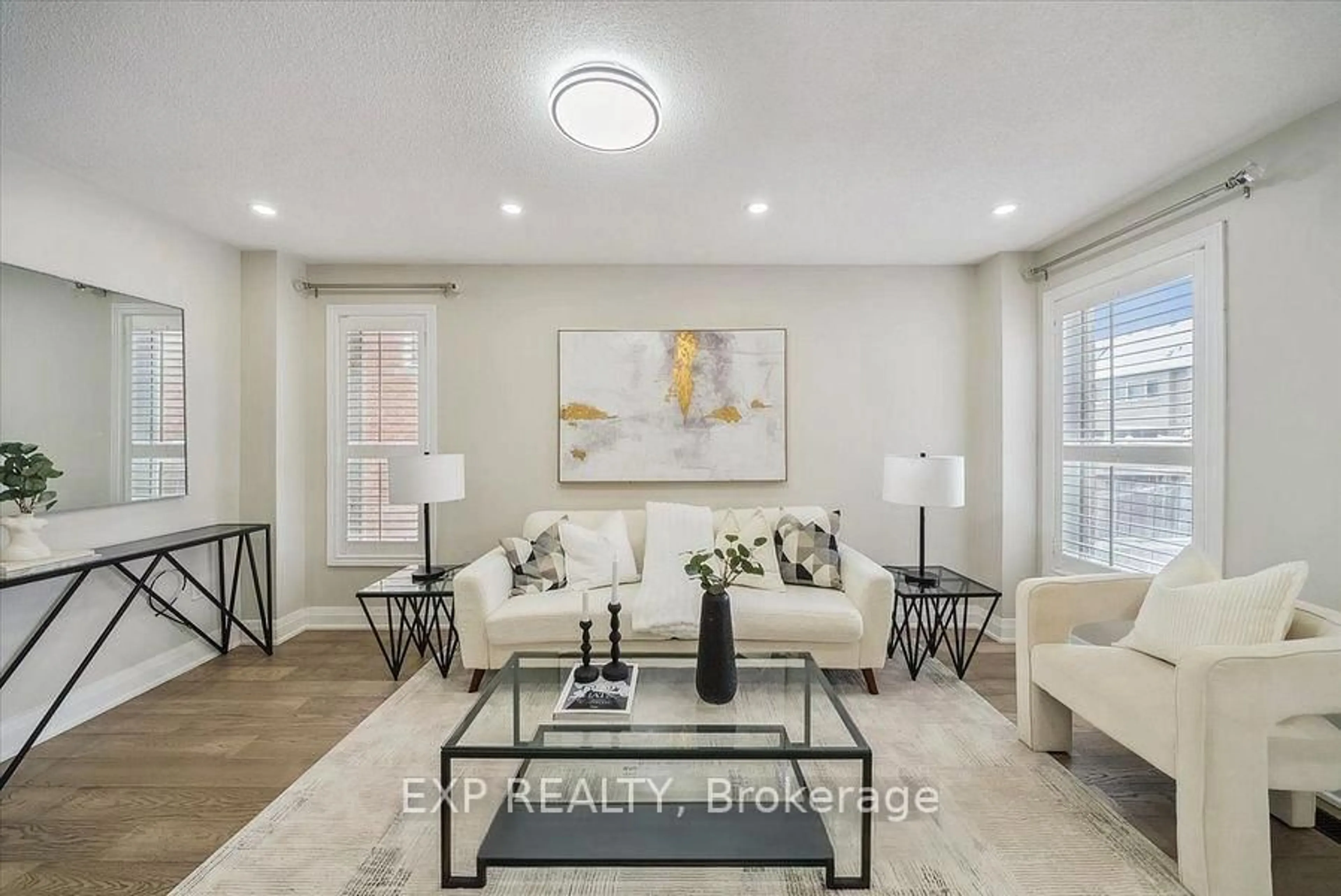 Living room with furniture, unknown for 14 Gateway Crt, Whitby Ontario L1R 3M9