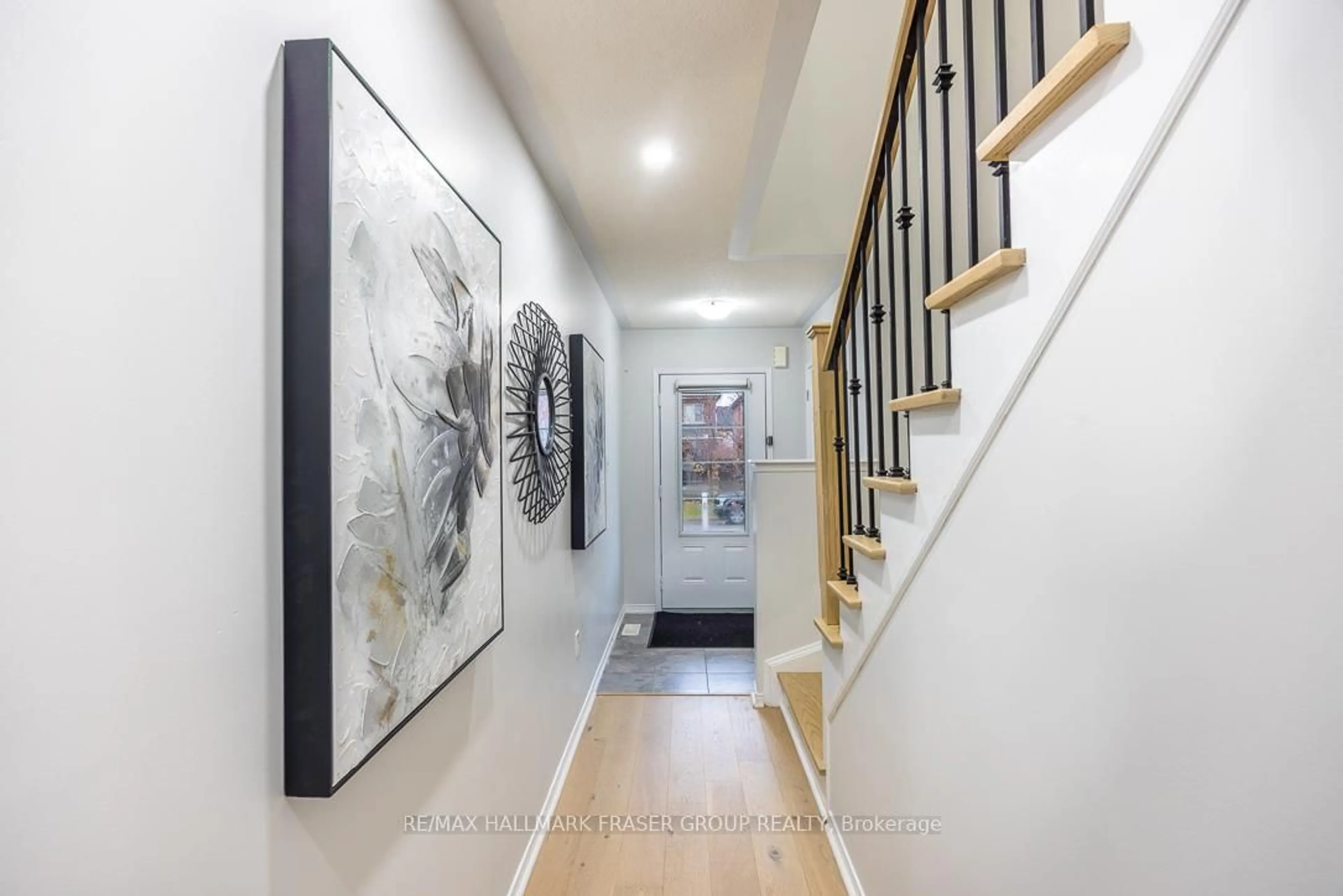 Indoor entryway for 200 Lady Angela Ave, Oshawa Ontario L1L 0K3