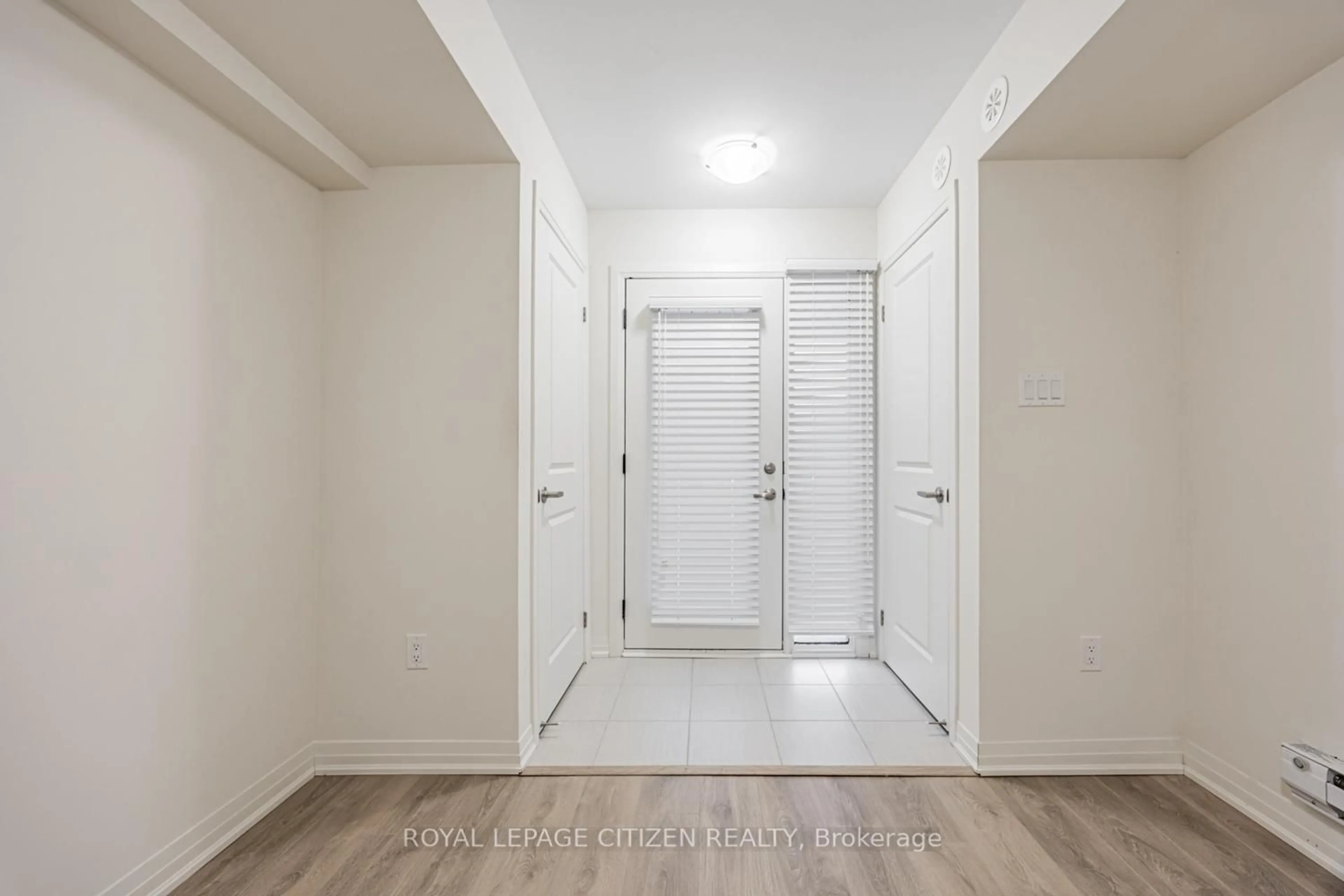 Indoor entryway for 32 Emmas Way, Whitby Ontario L1R 0S7