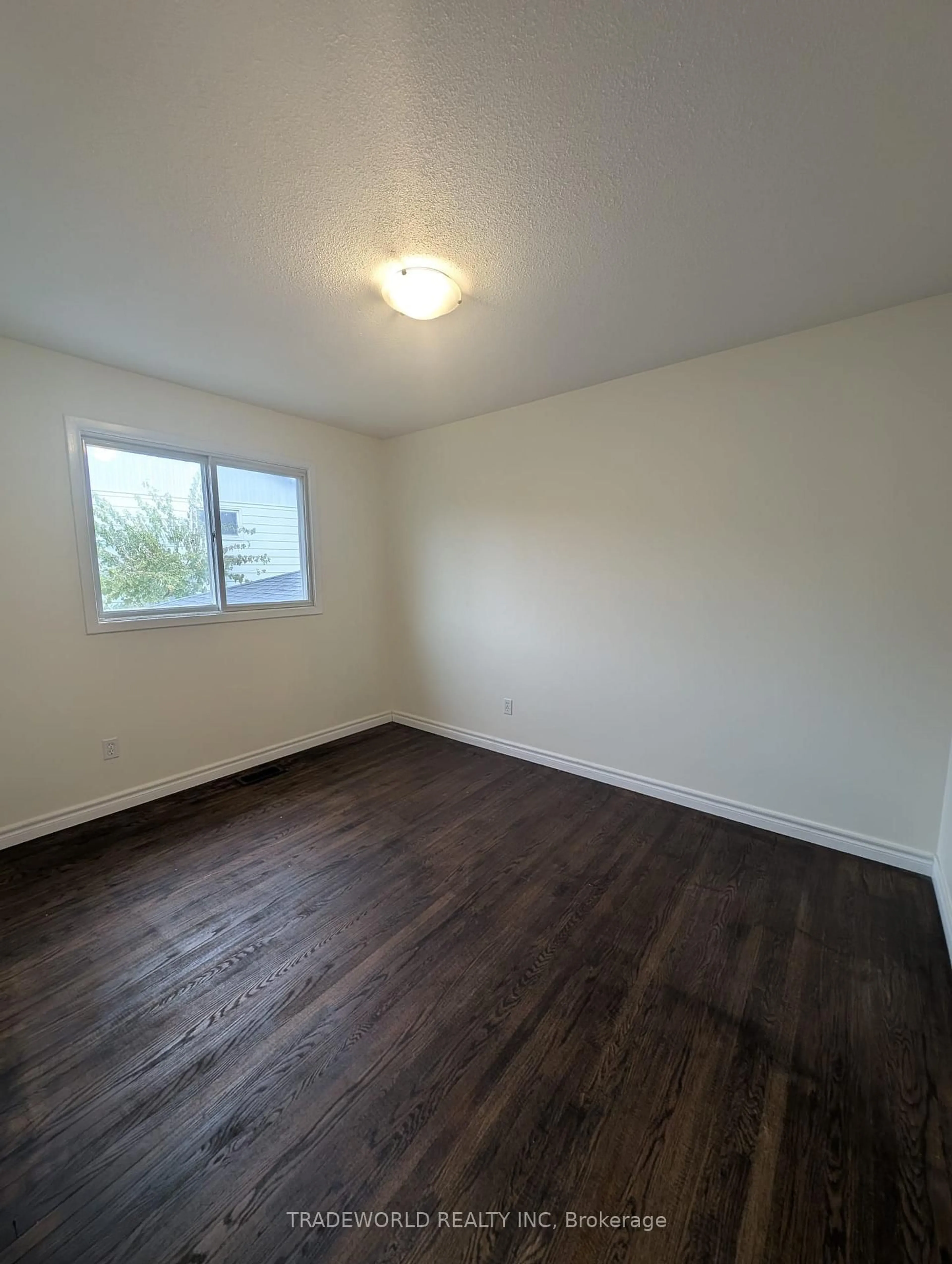 A pic of a room for 7 Fluellen Dr, Toronto Ontario M1W 2B2