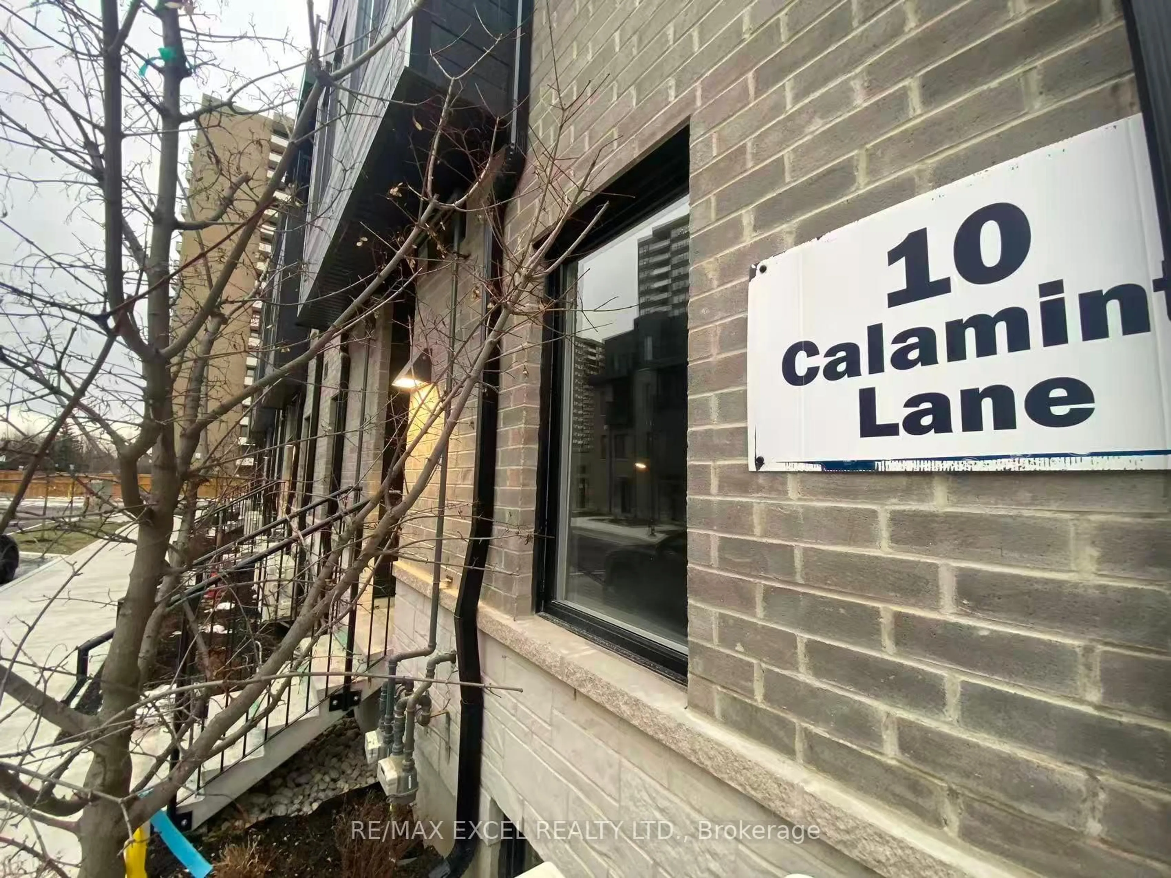 Unknown for 10 CALAMINT Lane #61, Toronto Ontario M1W 2H1