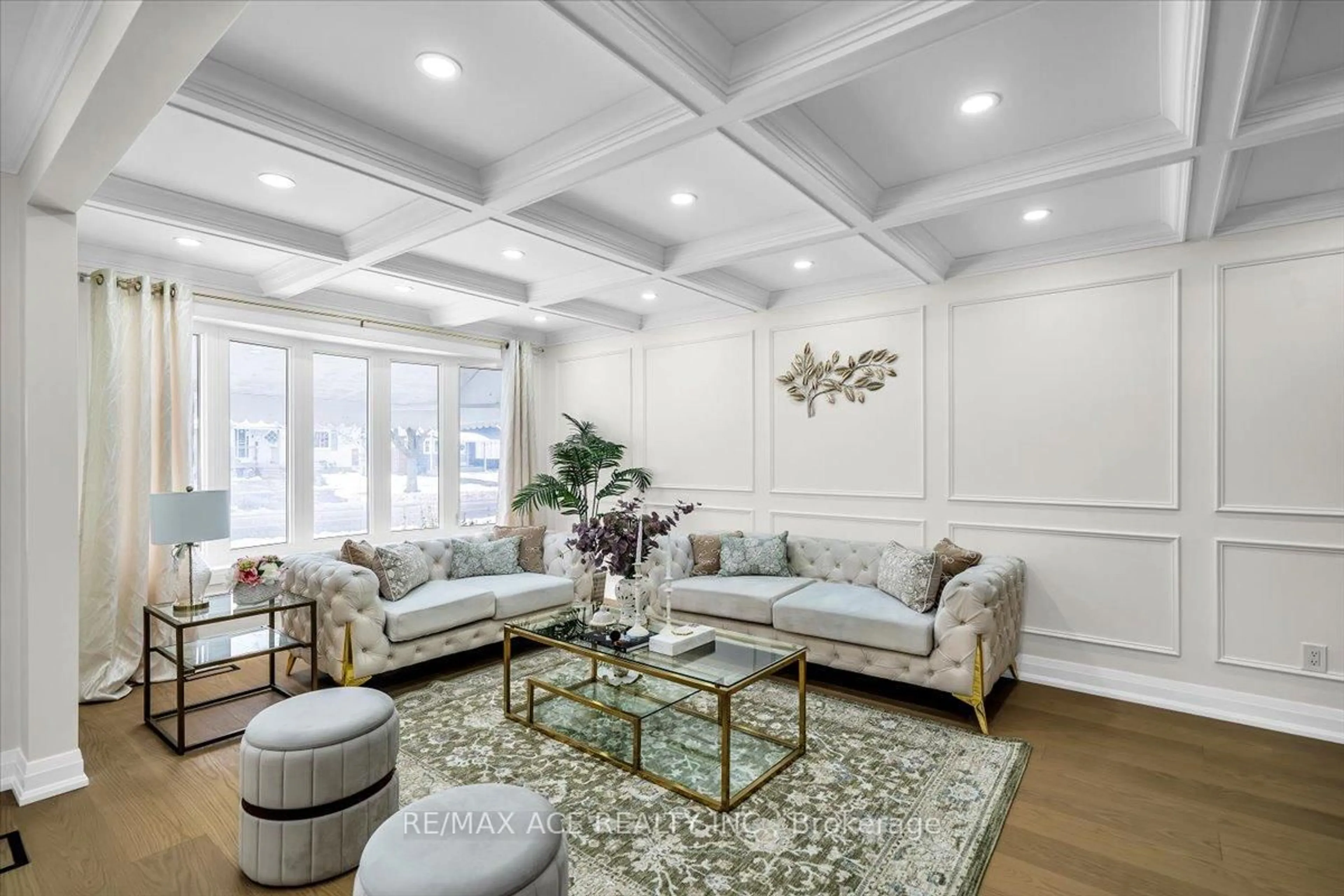 Living room with furniture, unknown for 265 Gibbons St, Oshawa Ontario L1J 4Y5