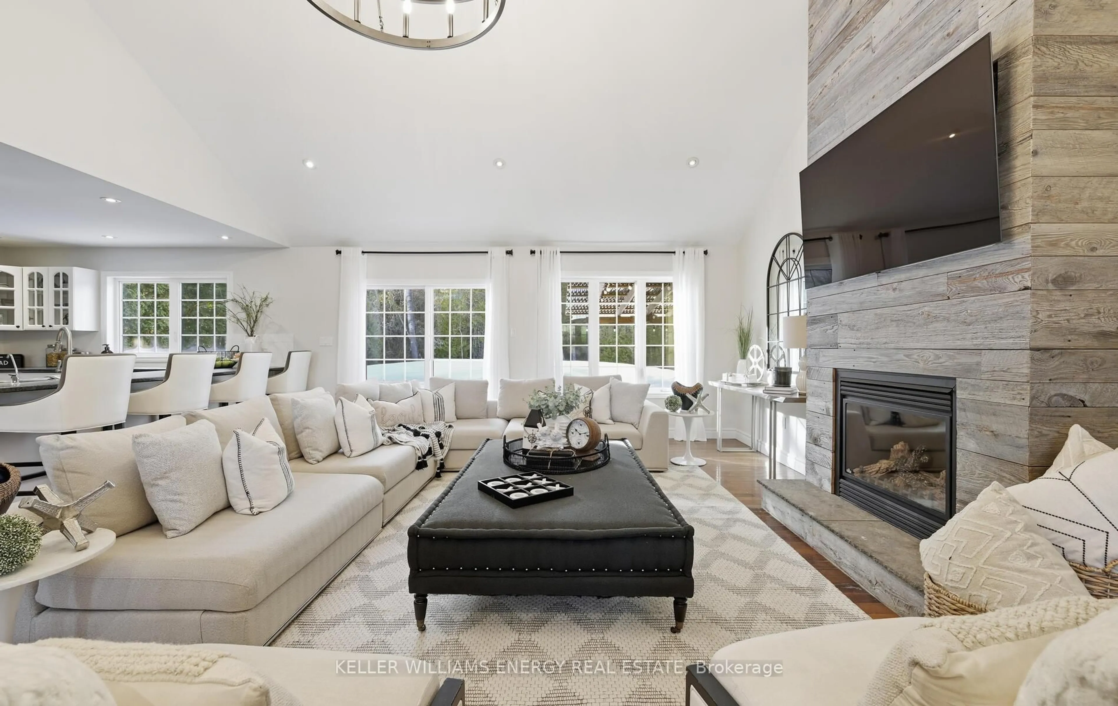 Living room with furniture, unknown for 60 Davidge Dr, Scugog Ontario L9L 1B6