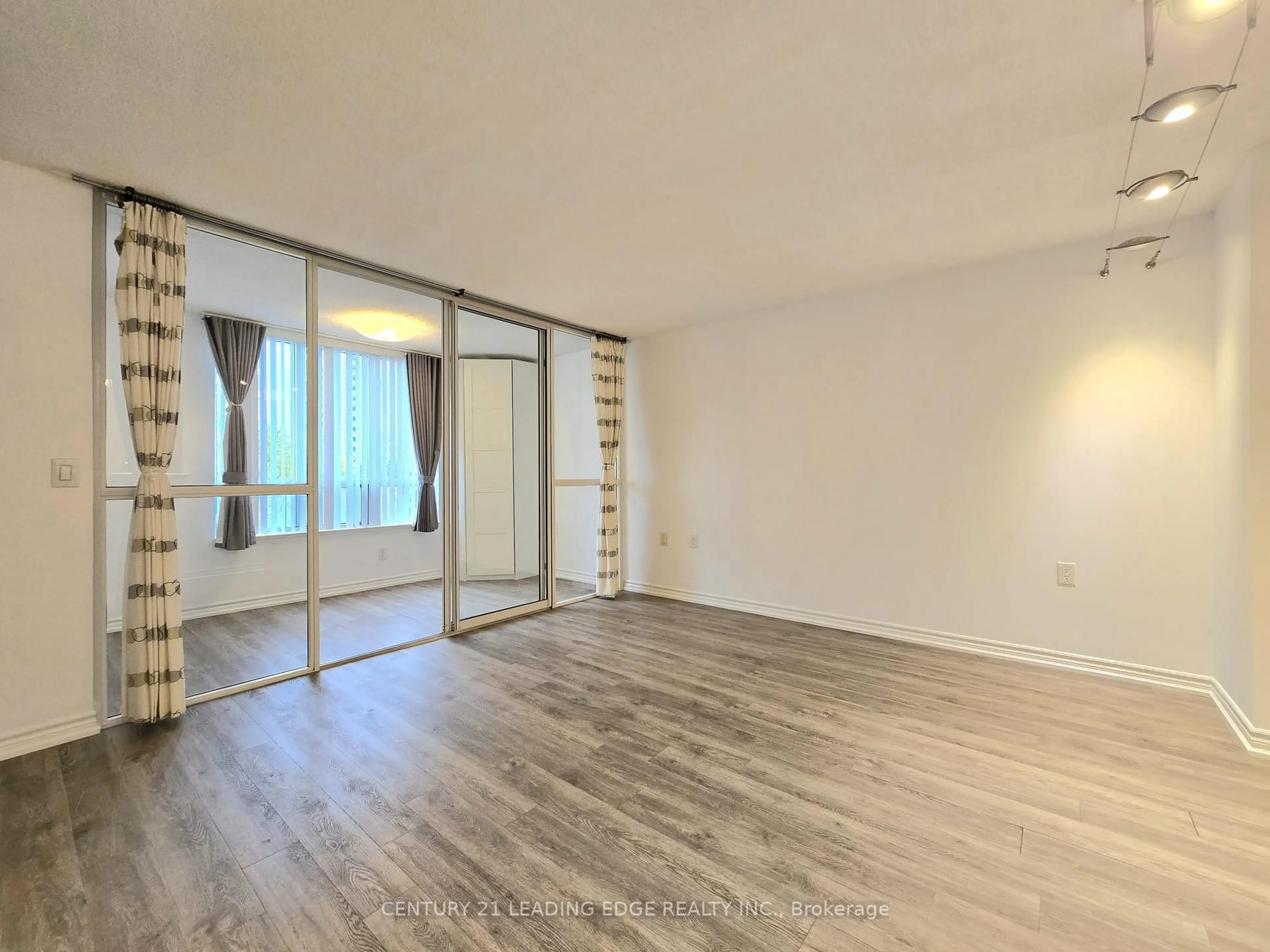 A pic of a room for 2627 McCowan Rd #502, Toronto Ontario M1S 5T1
