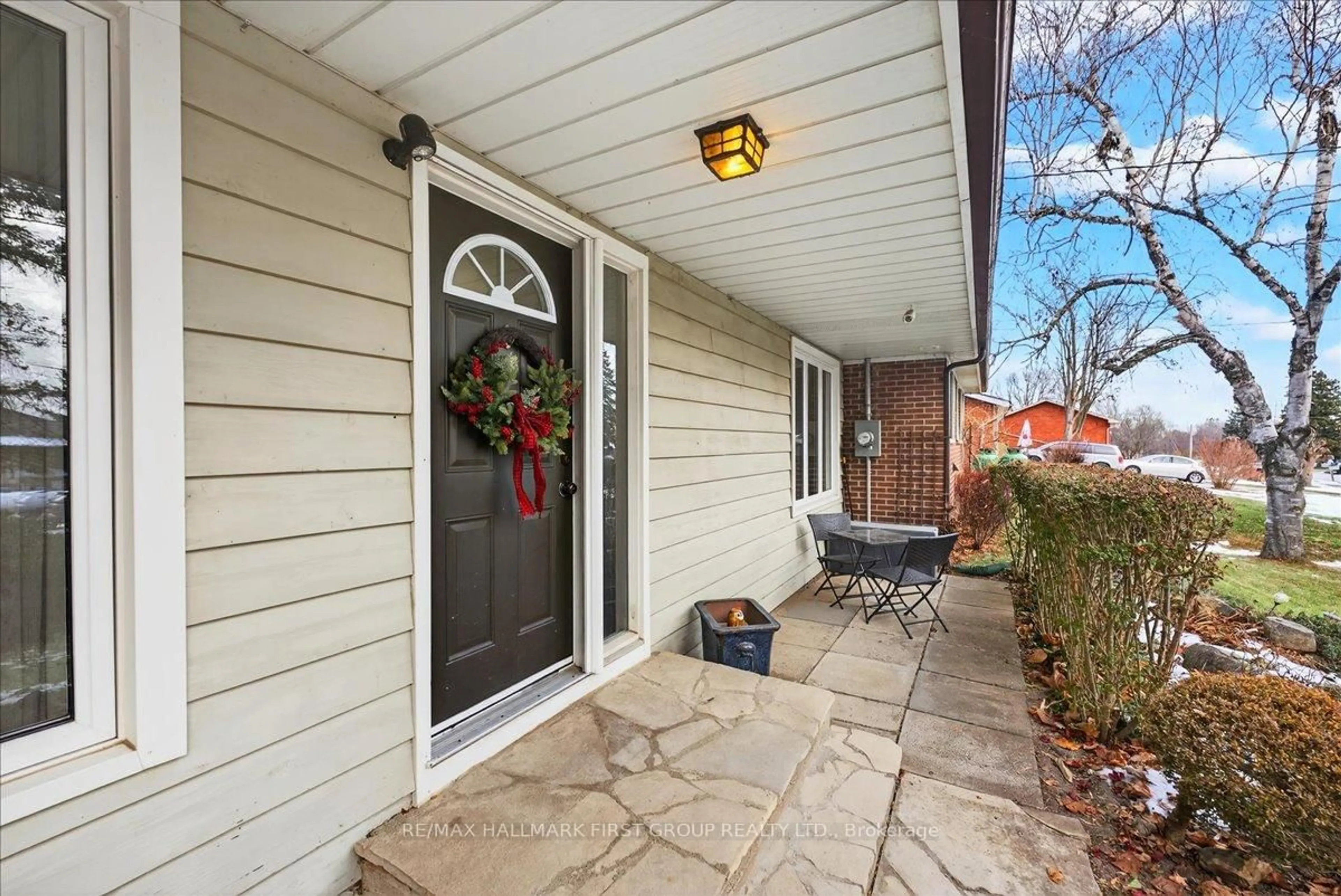 Unknown for 794 Jomar Ave, Pickering Ontario L1V 2P9