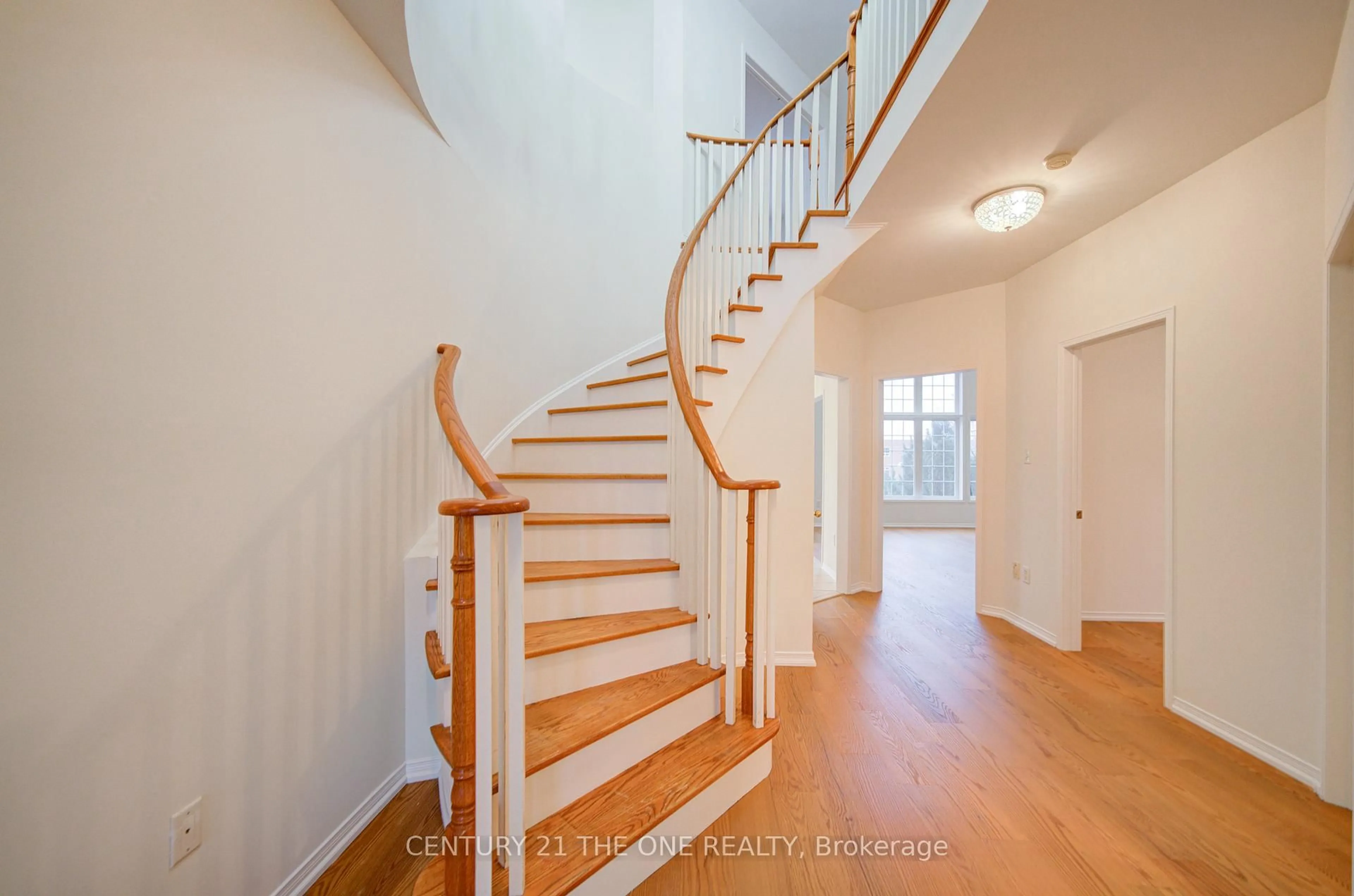 Stairs for 19 Corridale Ave, Whitby Ontario L1M 2E8