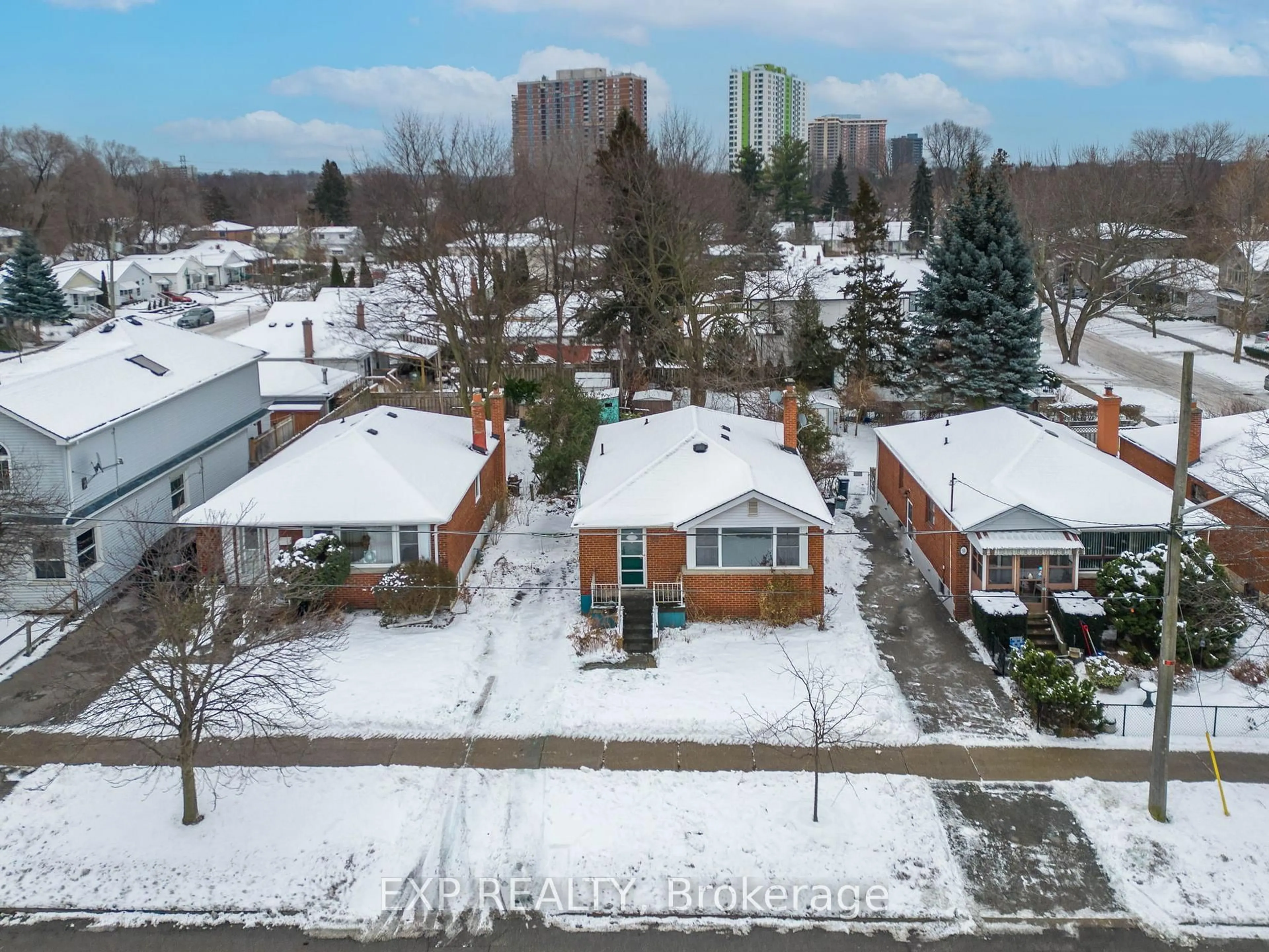 A pic from outside/outdoor area/front of a property/back of a property/a pic from drone, unknown for 55 Donside Dr, Toronto Ontario M1L 1P7