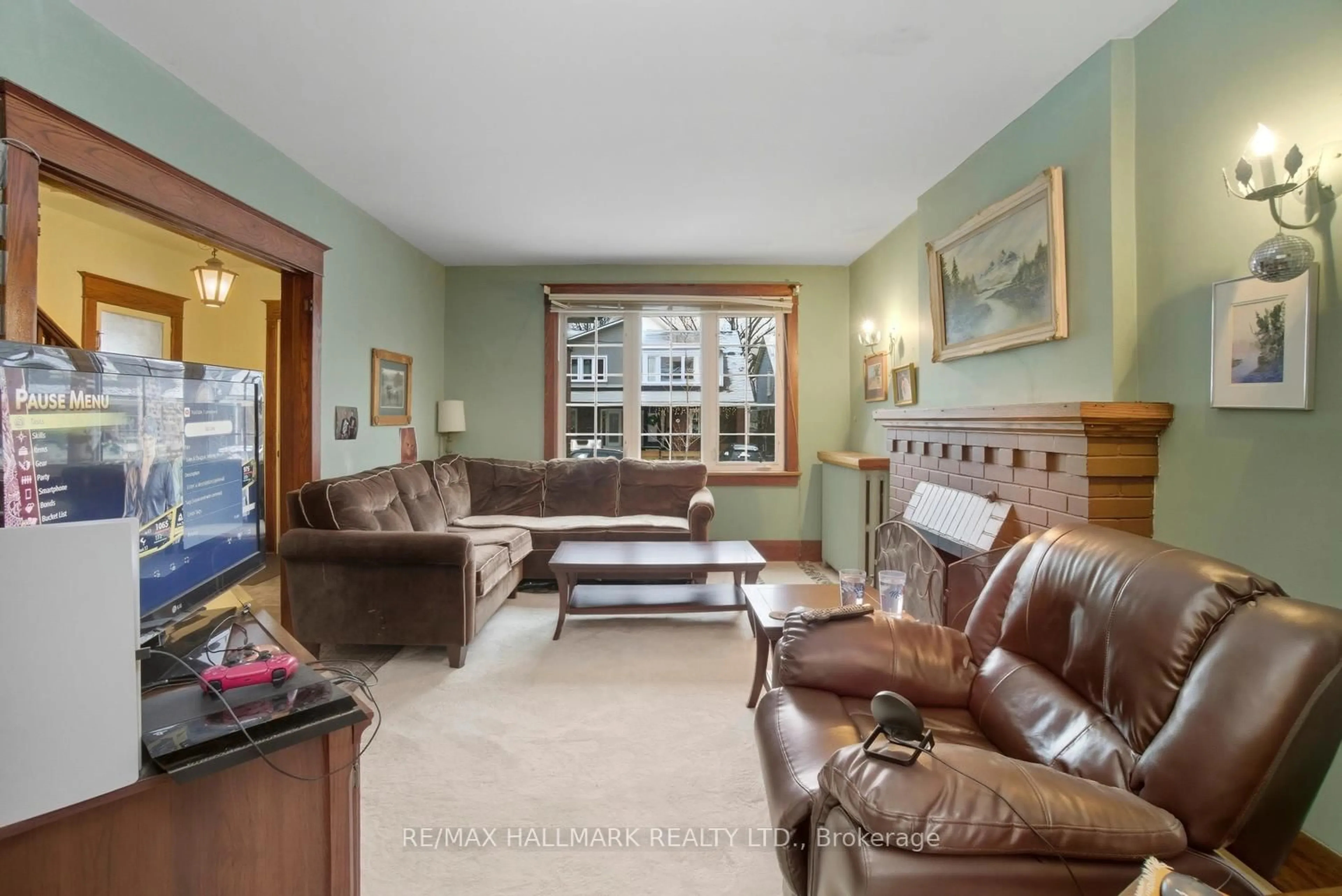 Living room with furniture, unknown for 130 Elmer Ave, Toronto Ontario M4L 3R8