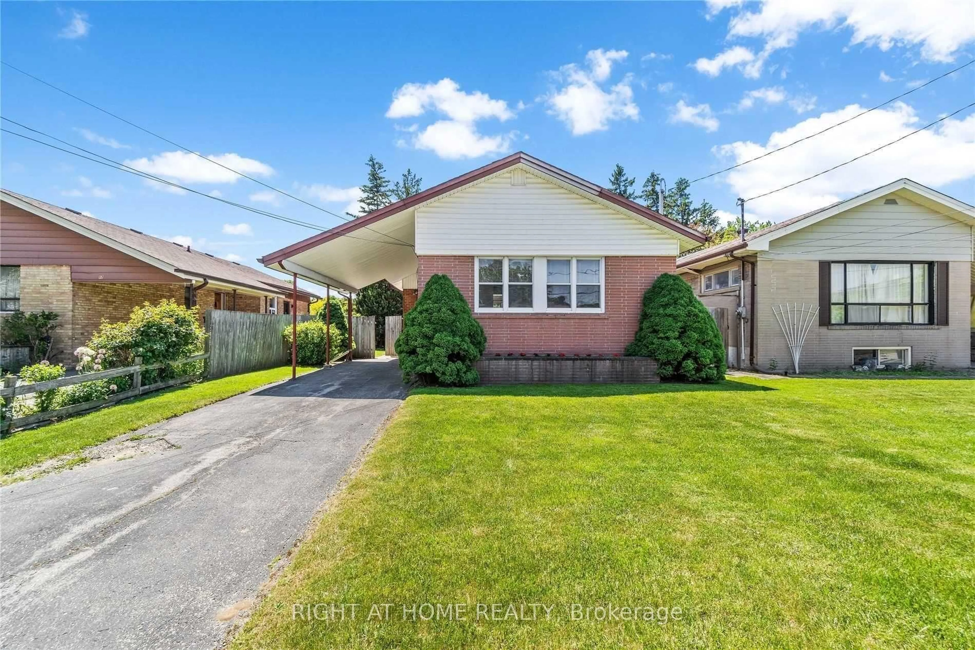 Unknown for 15 Arnprior Rd, Toronto Ontario M1K 5A5