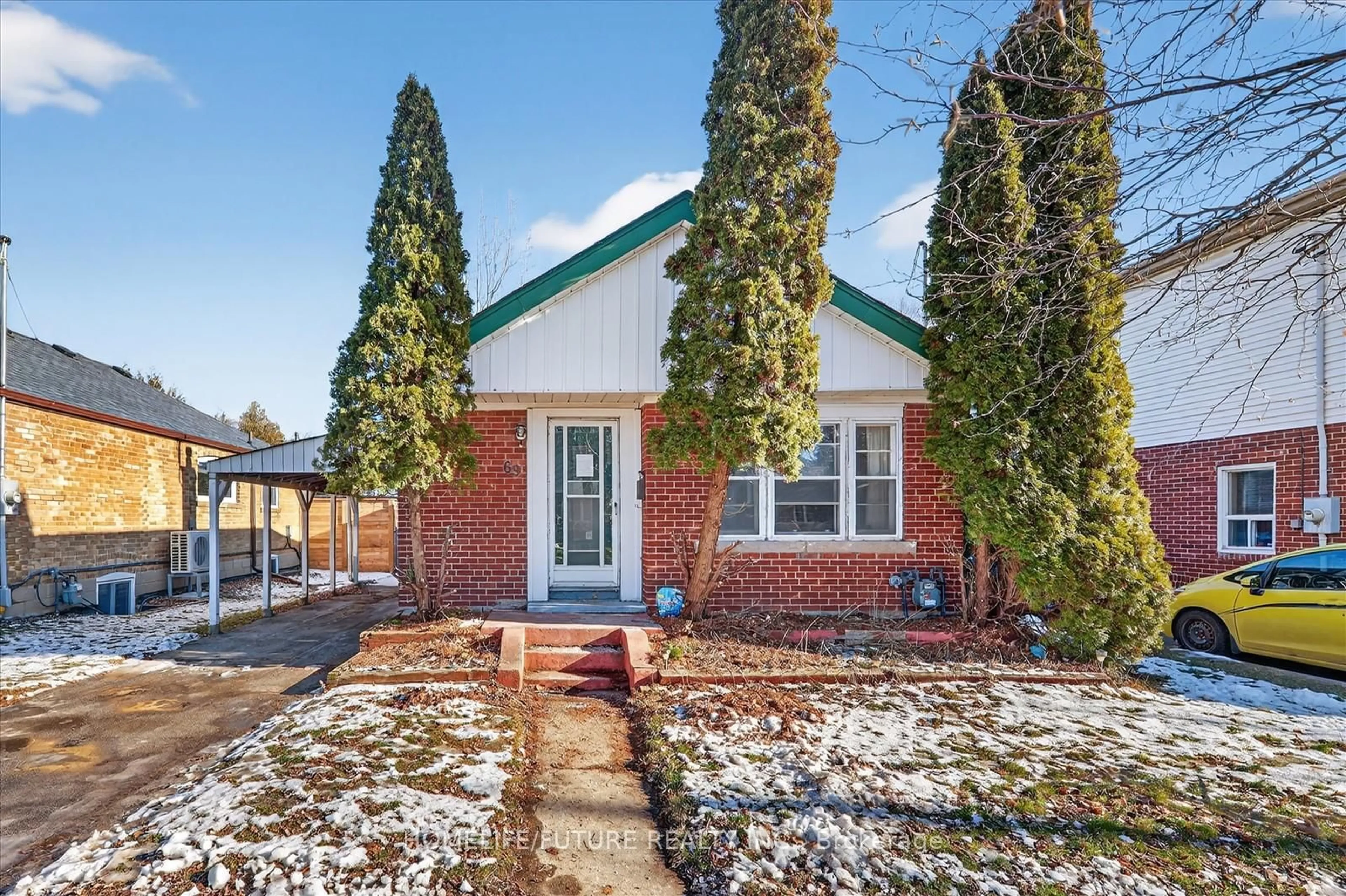 Home with brick exterior material, street for 69 Presley Ave, Toronto Ontario M1L 3P7