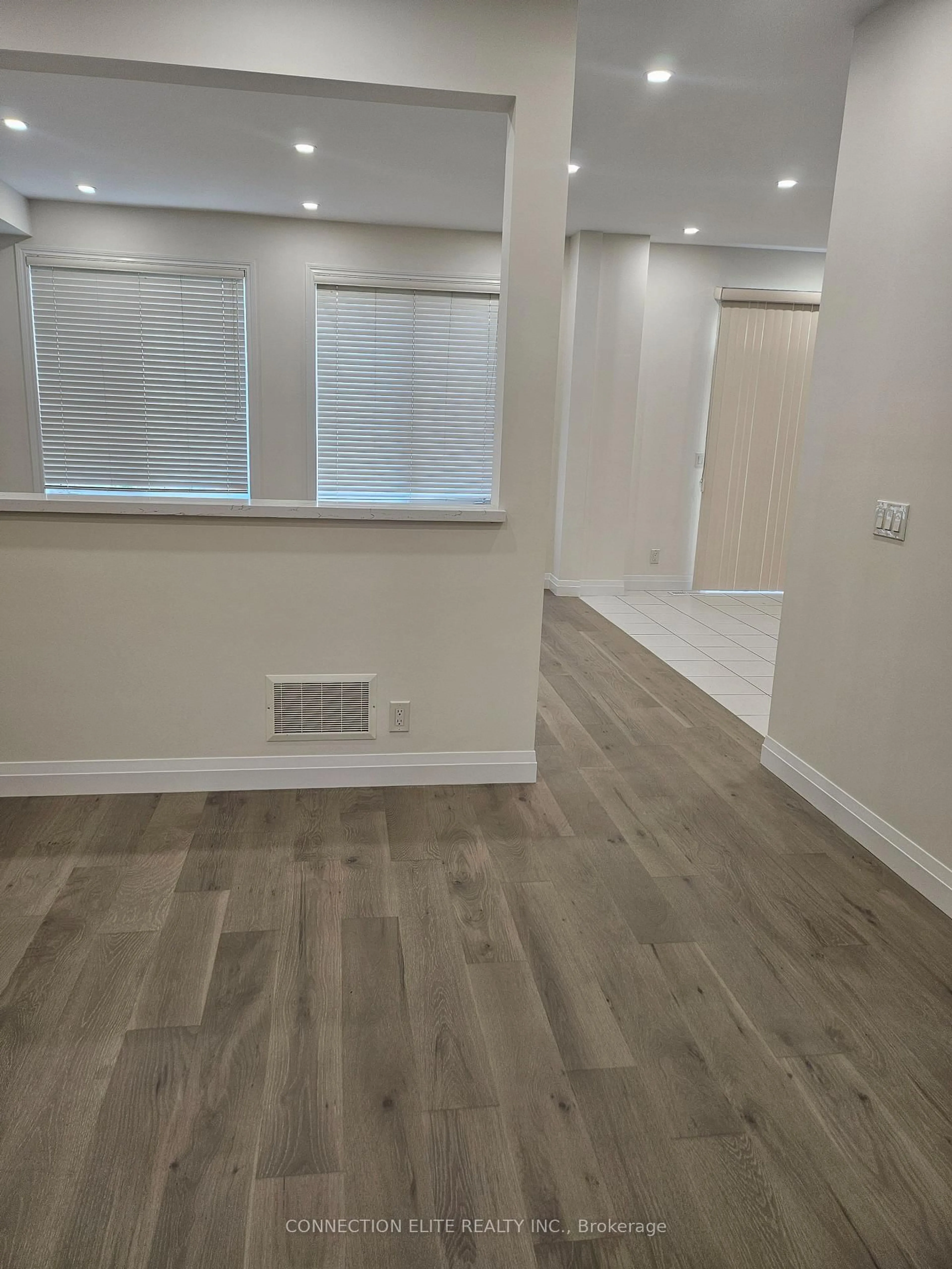 A pic of a room for 216 Pimlico Dr, Oshawa Ontario L1L 0L4