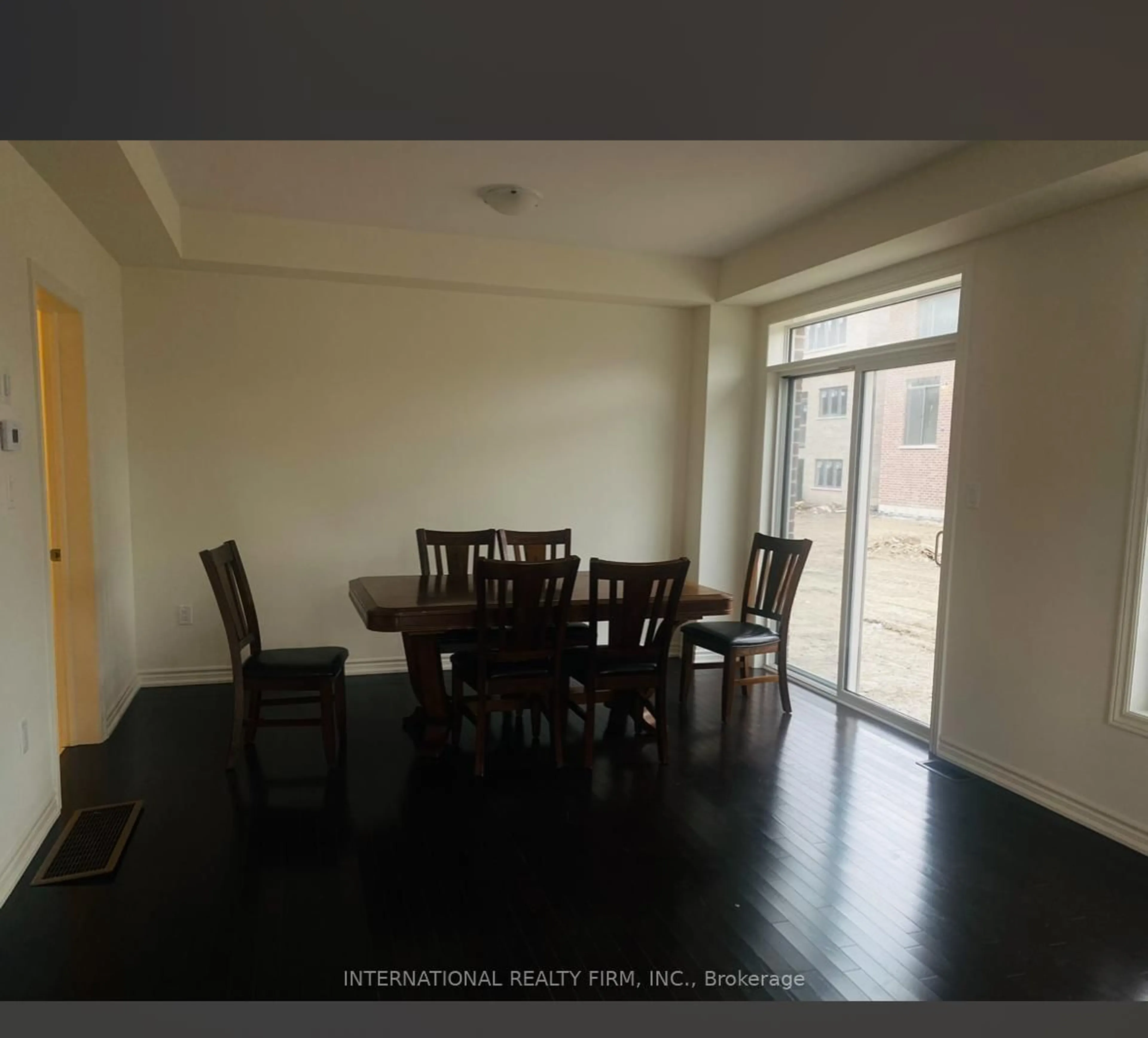 Dining room, wood/laminate floor for 1222 Plymouth Dr, Oshawa Ontario L1L 0T9