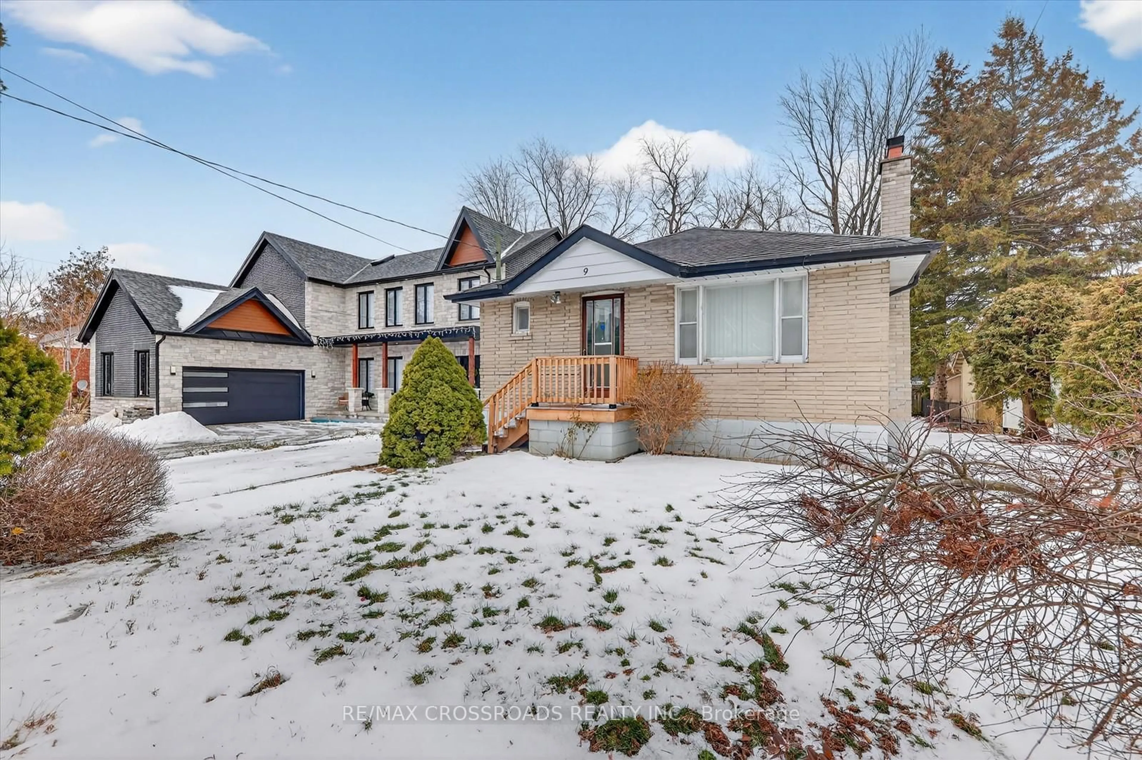 A pic from outside/outdoor area/front of a property/back of a property/a pic from drone, street for 9 Euclid Ave, Toronto Ontario M1C 1J7