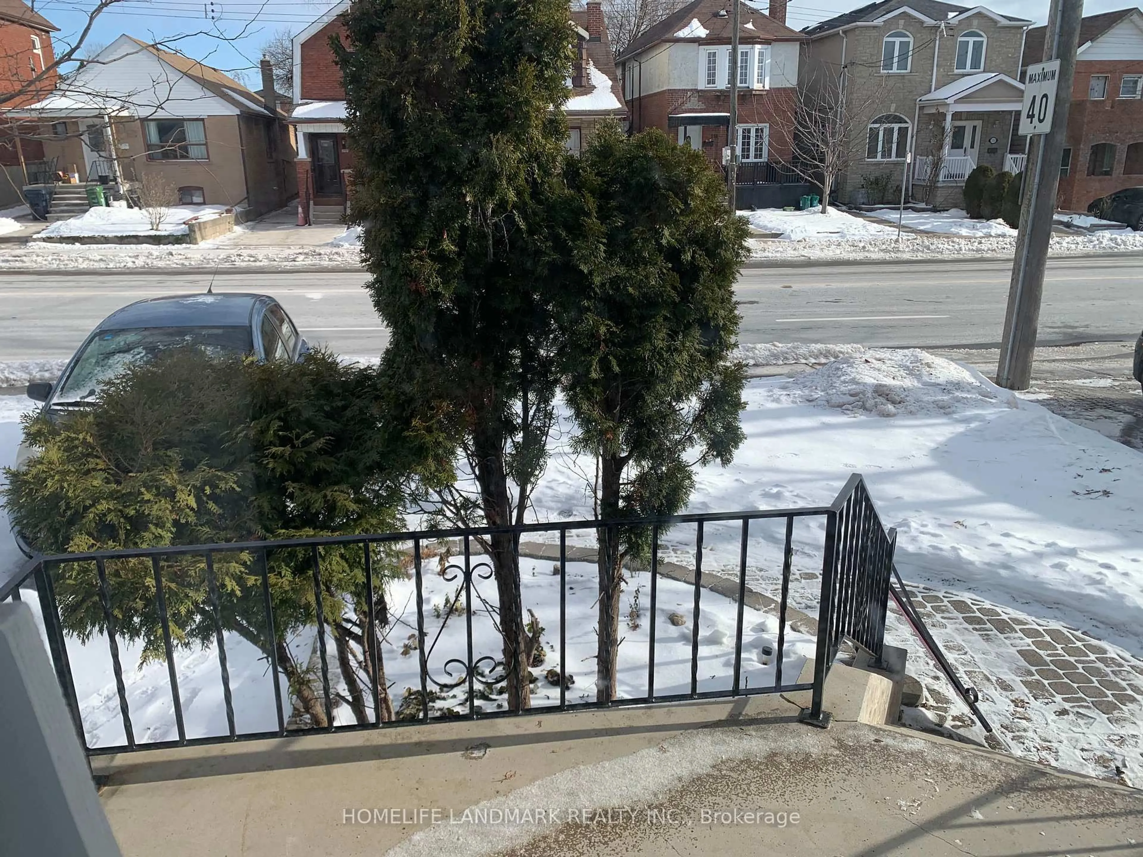 A pic from outside/outdoor area/front of a property/back of a property/a pic from drone, street for 226 Donlands Ave, Toronto Ontario M4J 3R2