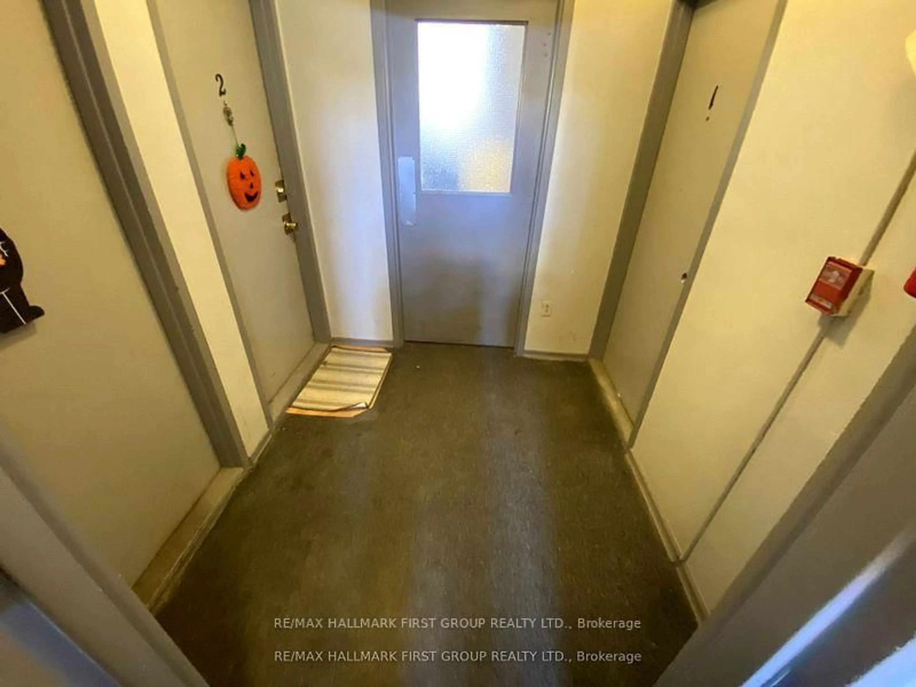 Unknown for 11 Fairbanks St, Oshawa Ontario L1H 2L7