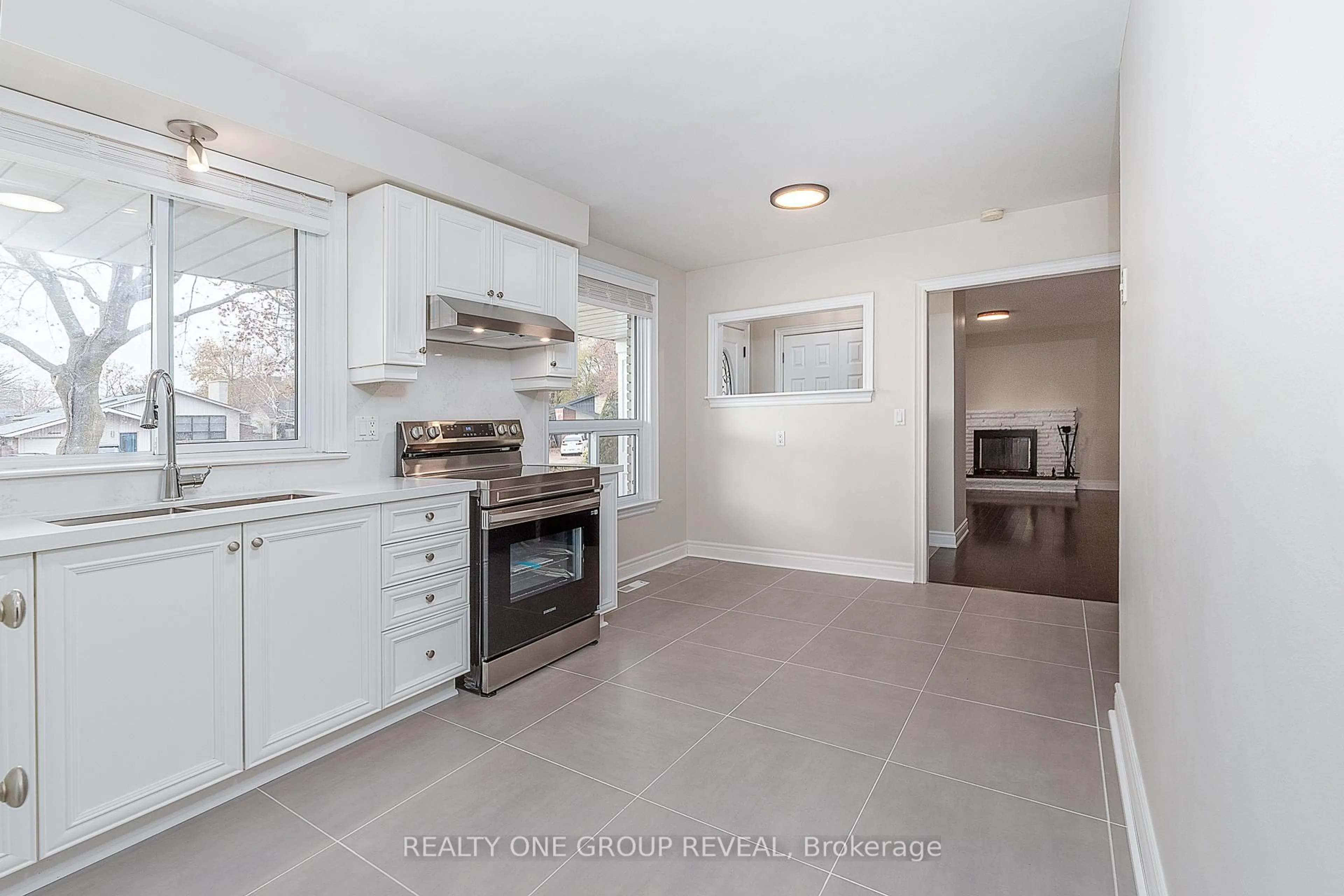 Open concept kitchen, ceramic/tile floor for 14 Taylor Rd, Ajax Ontario L1S 2X4