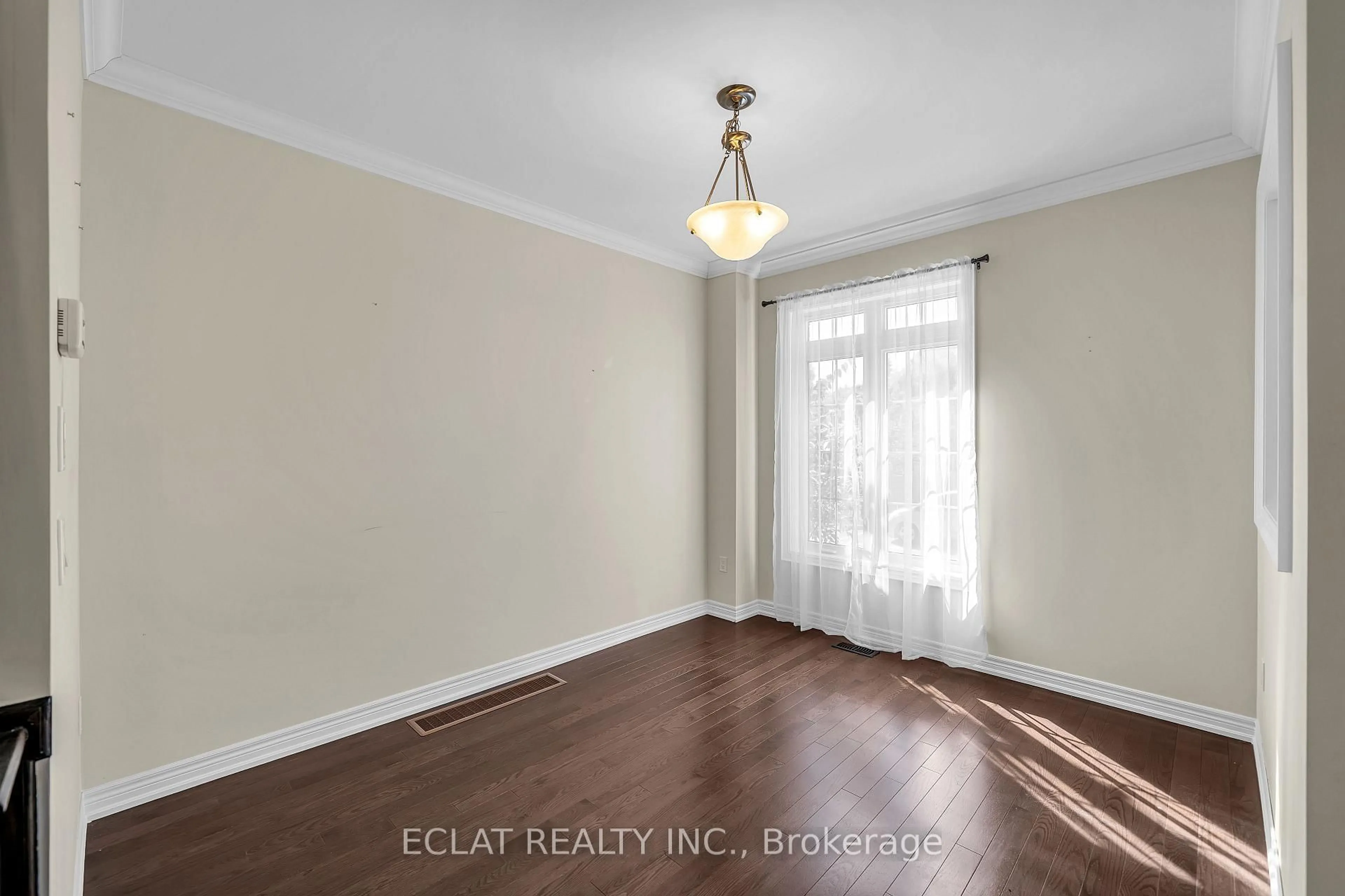 A pic of a room for 14 Aldridge Lane, Clarington Ontario L1B 0V6