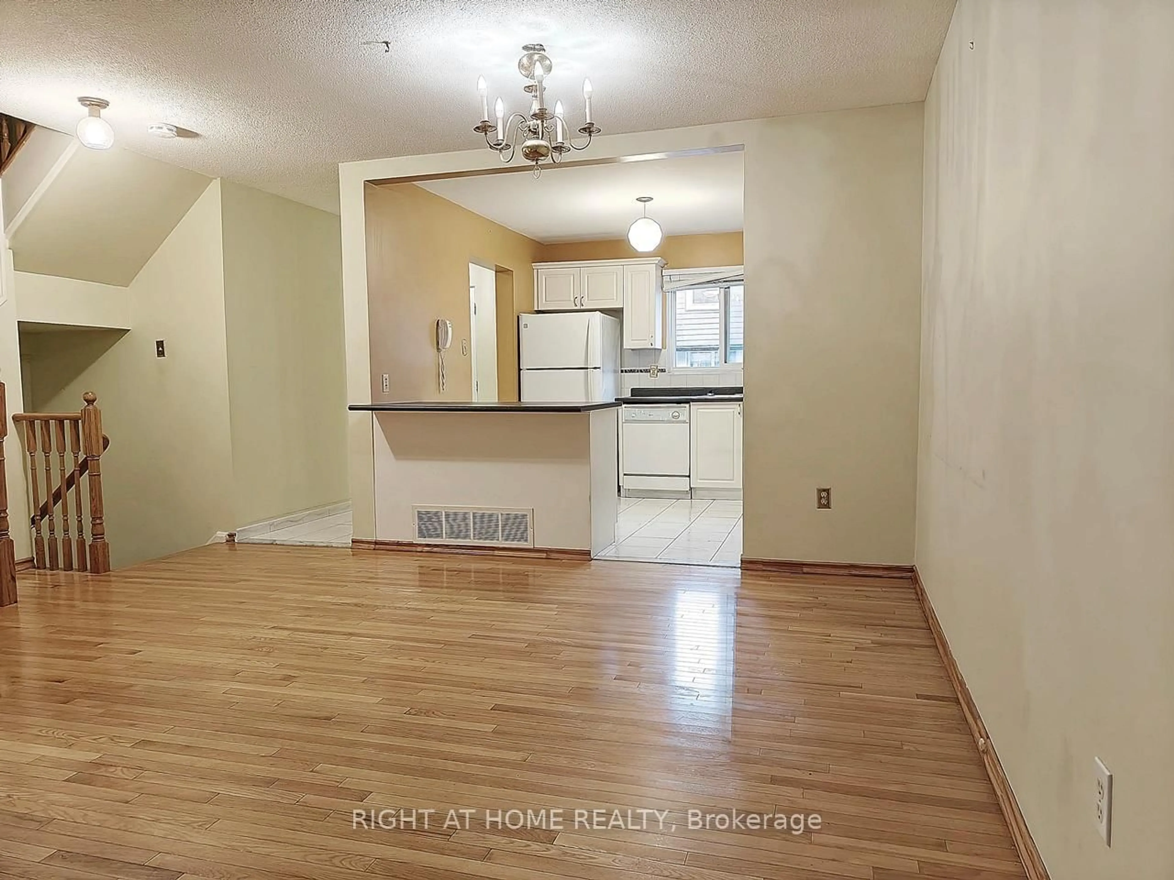 A pic of a room for 15 Brimwood Blvd #61, Toronto Ontario M1V 1E1