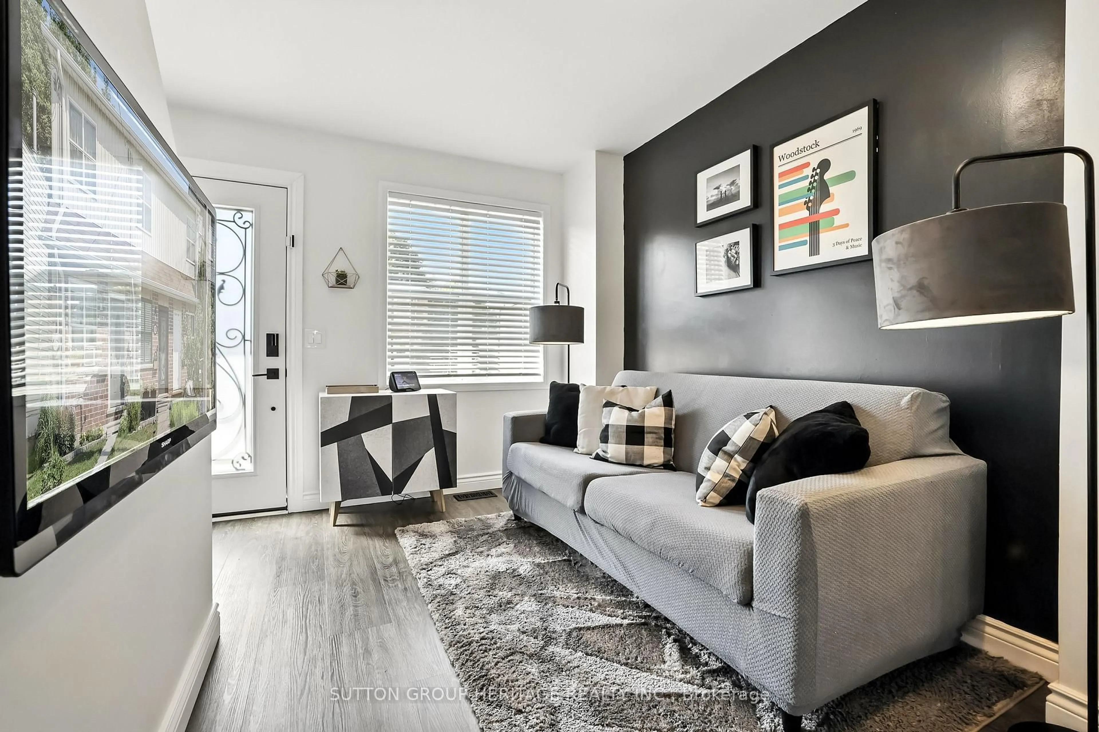 Living room with furniture, unknown for 152 Olive Ave, Oshawa Ontario L1H 2P2