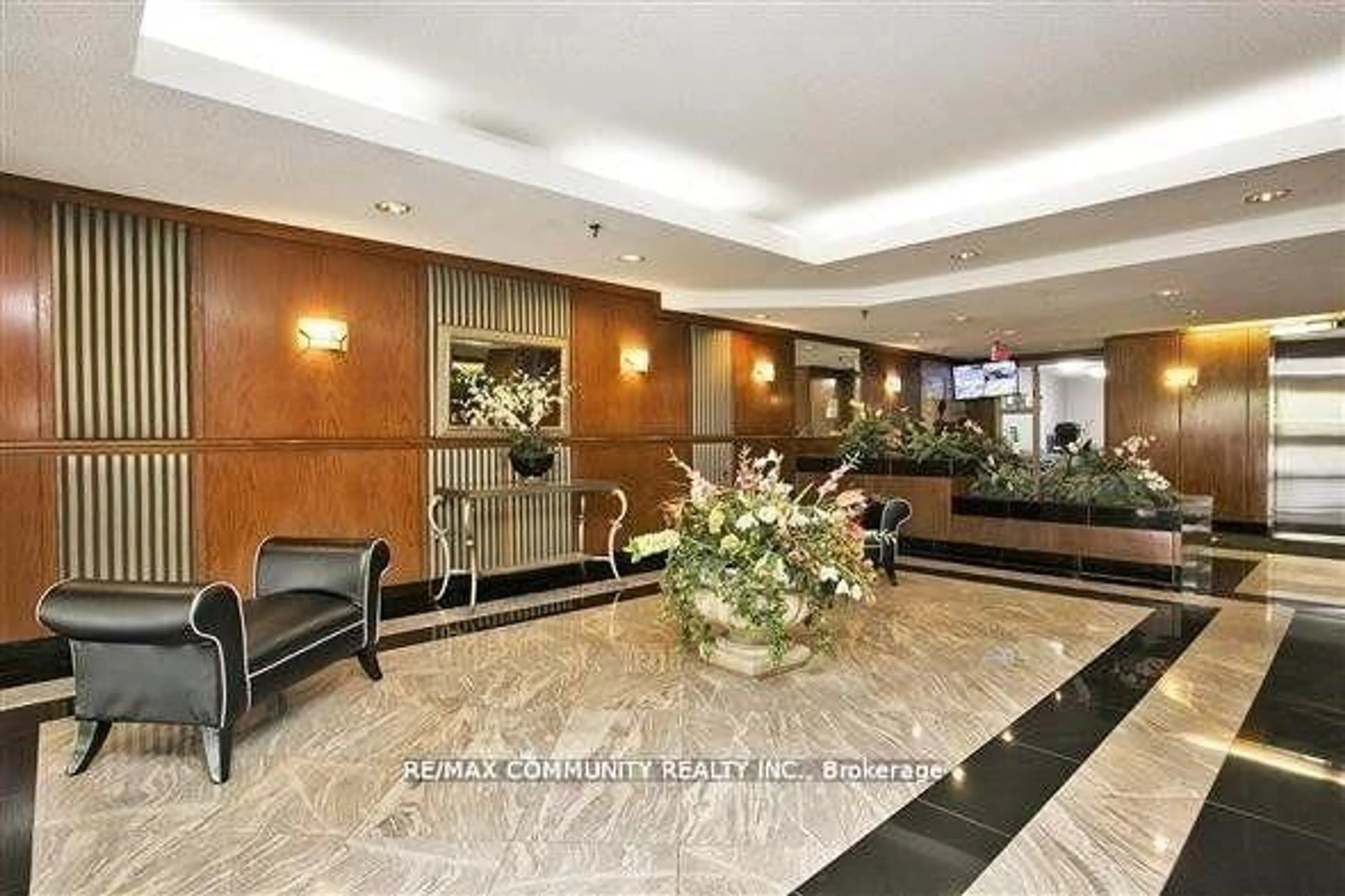 Lobby for 430 McLevin Ave #1110, Toronto Ontario M1B 5P1