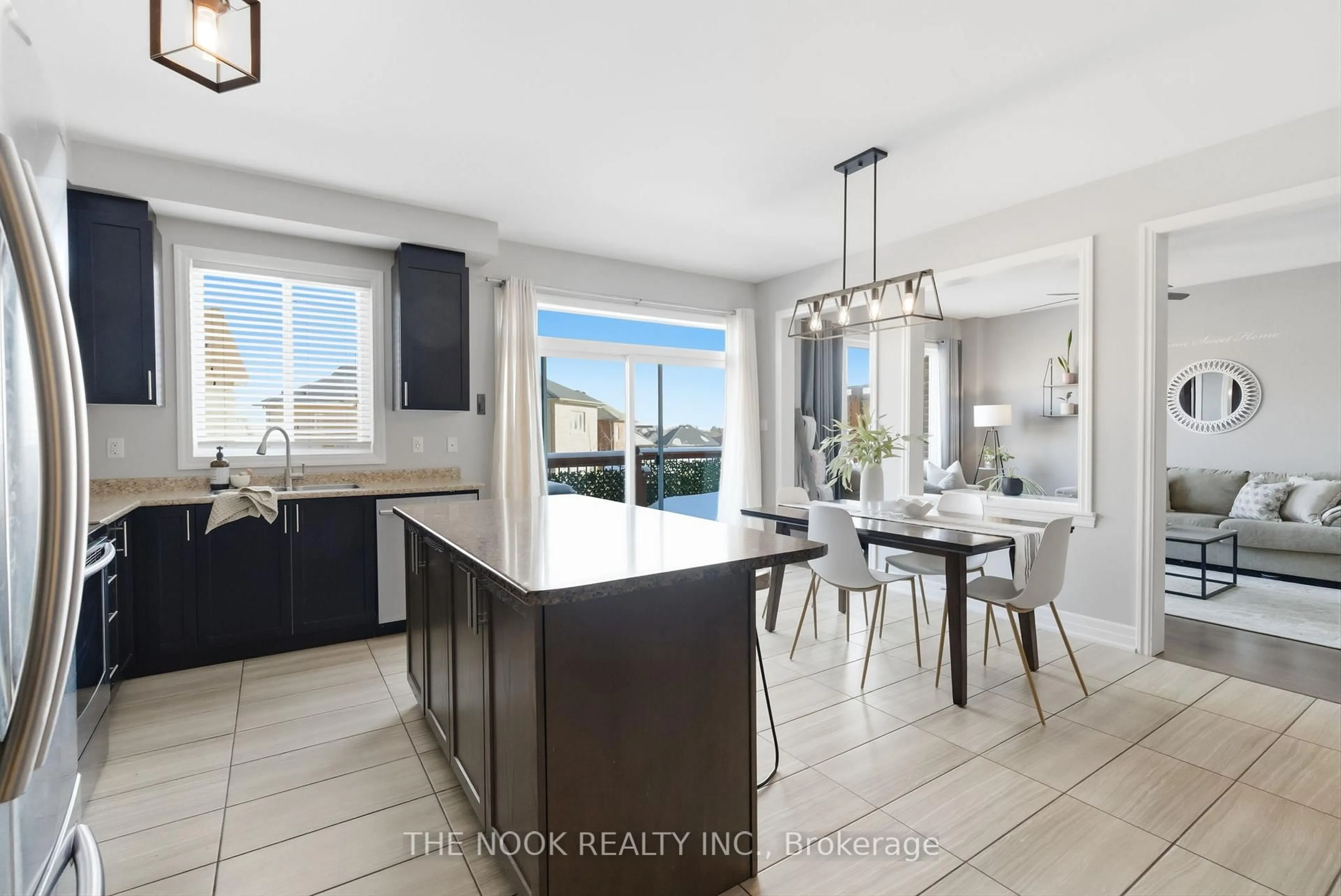 Open concept kitchen, ceramic/tile floor for 2507 Standardbred Dr, Oshawa Ontario L1H 7K4