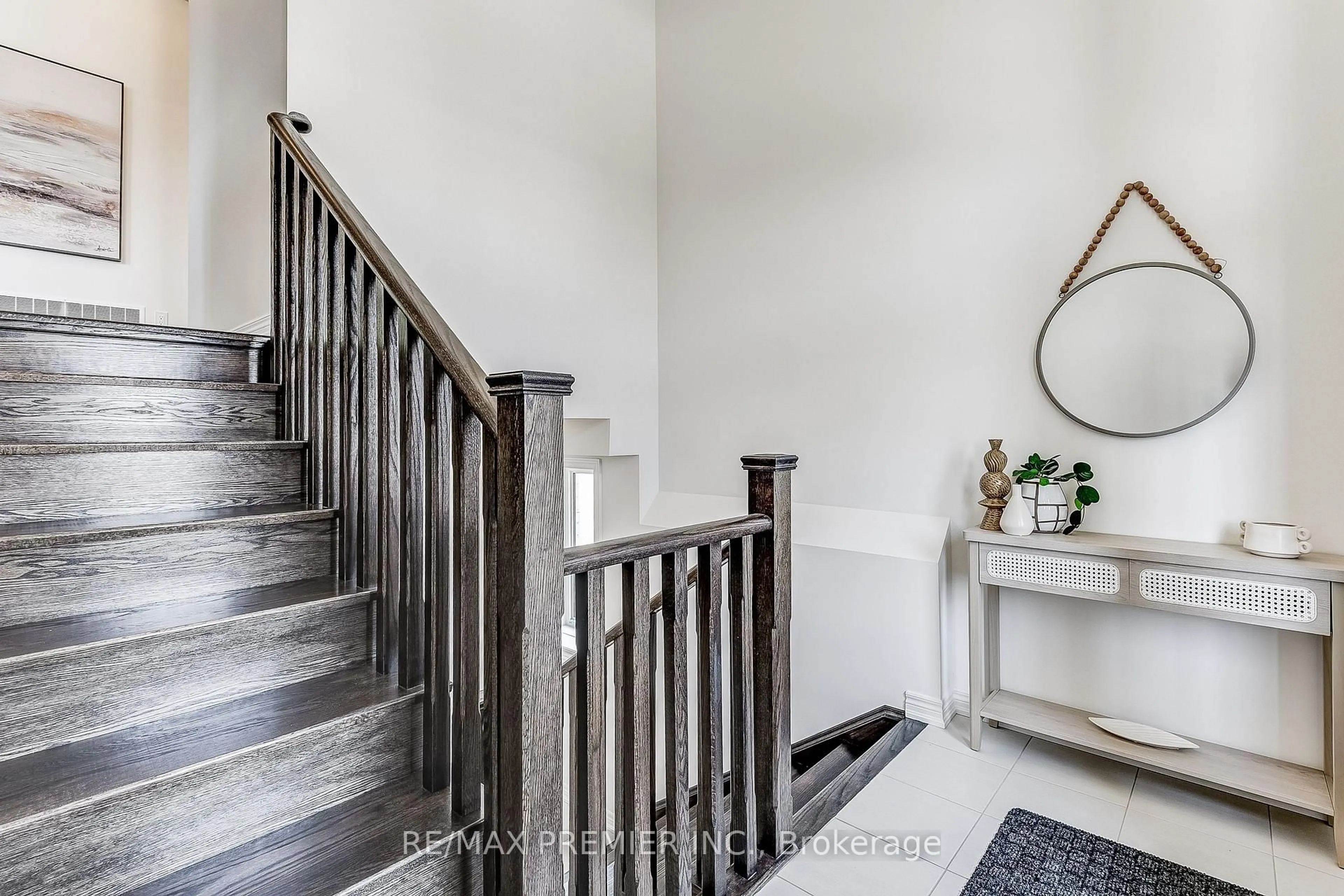 Stairs for 1220 Talisman Manr, Pickering Ontario L1X 0R9