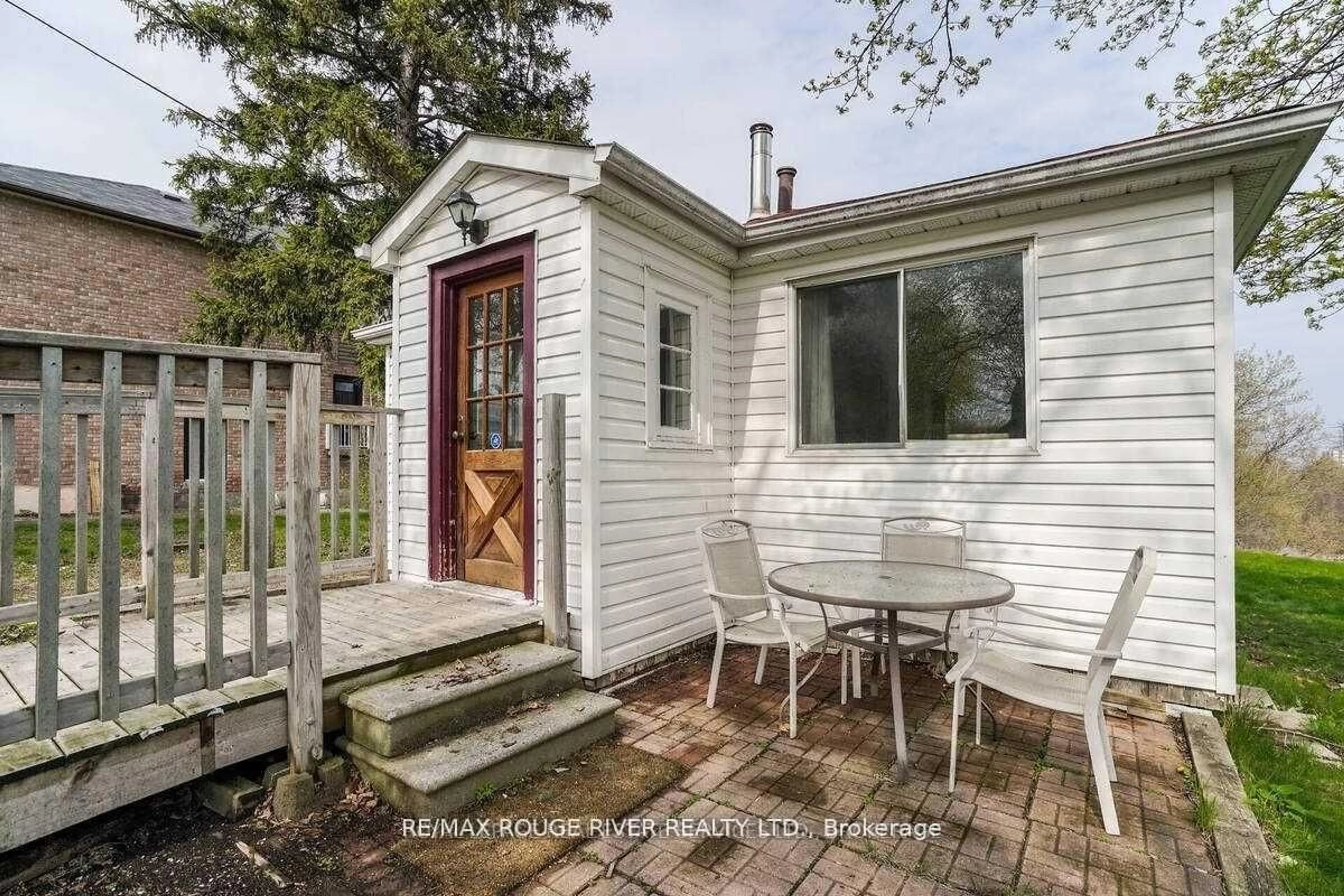 Unknown for 1725 Spruce Hill Rd, Pickering Ontario L1V 1S3