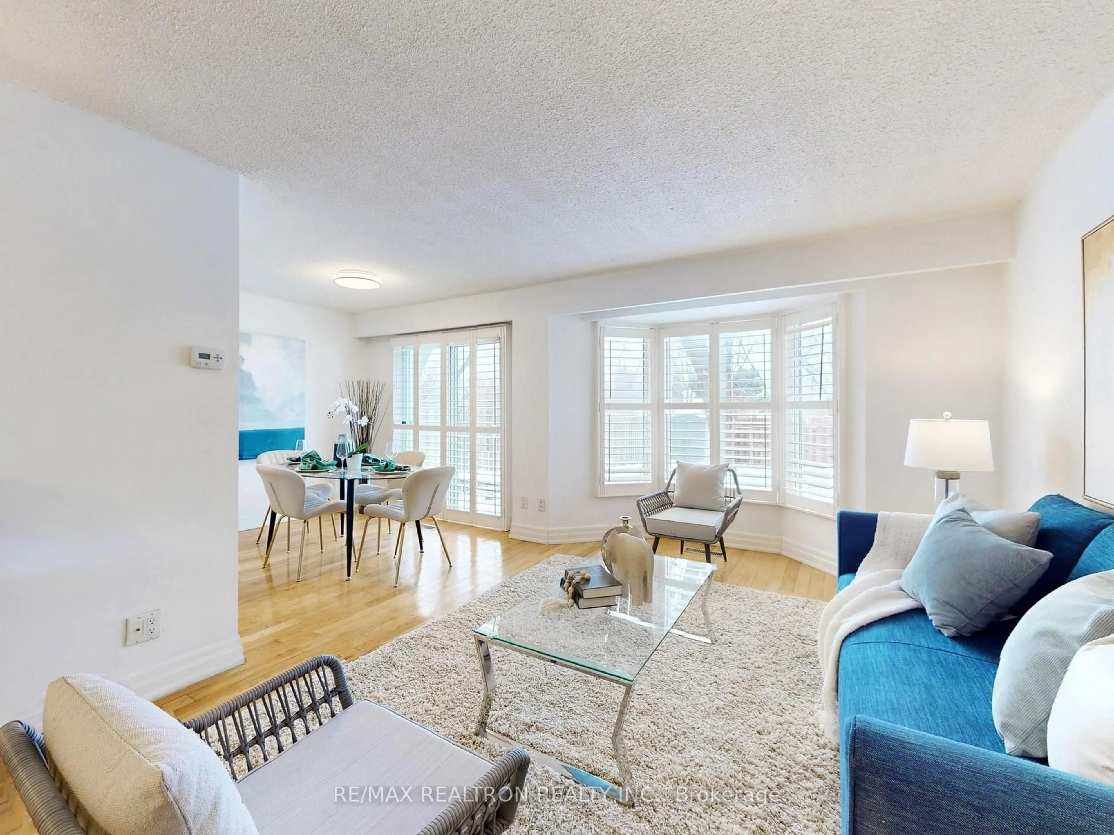 Living room with furniture, unknown for 30 Eagleview Cres, Toronto Ontario M1W 3N2